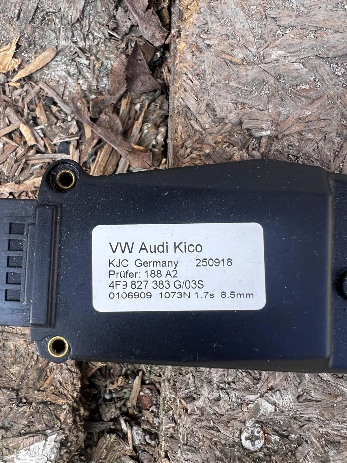 Cierre Maletero Audi VW Skoda Seat 4F9827383G image 3