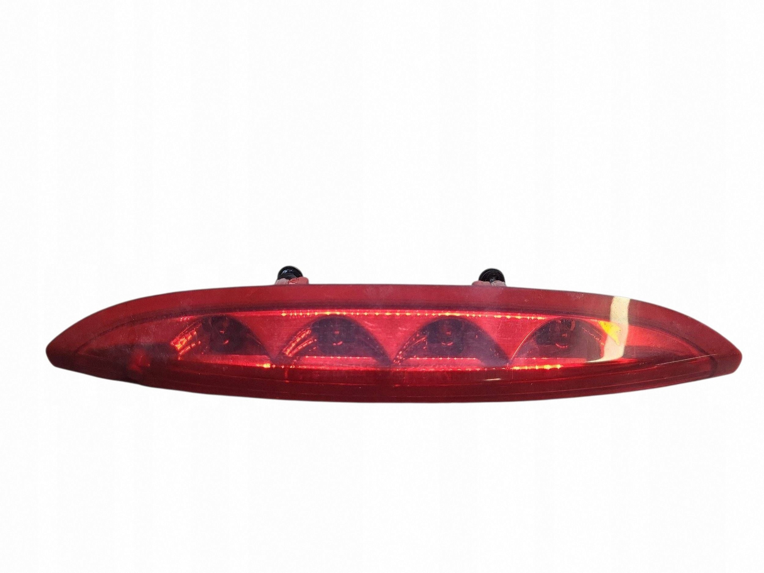 3ème feu stop Peugeot 208 I JUT279389 image 2