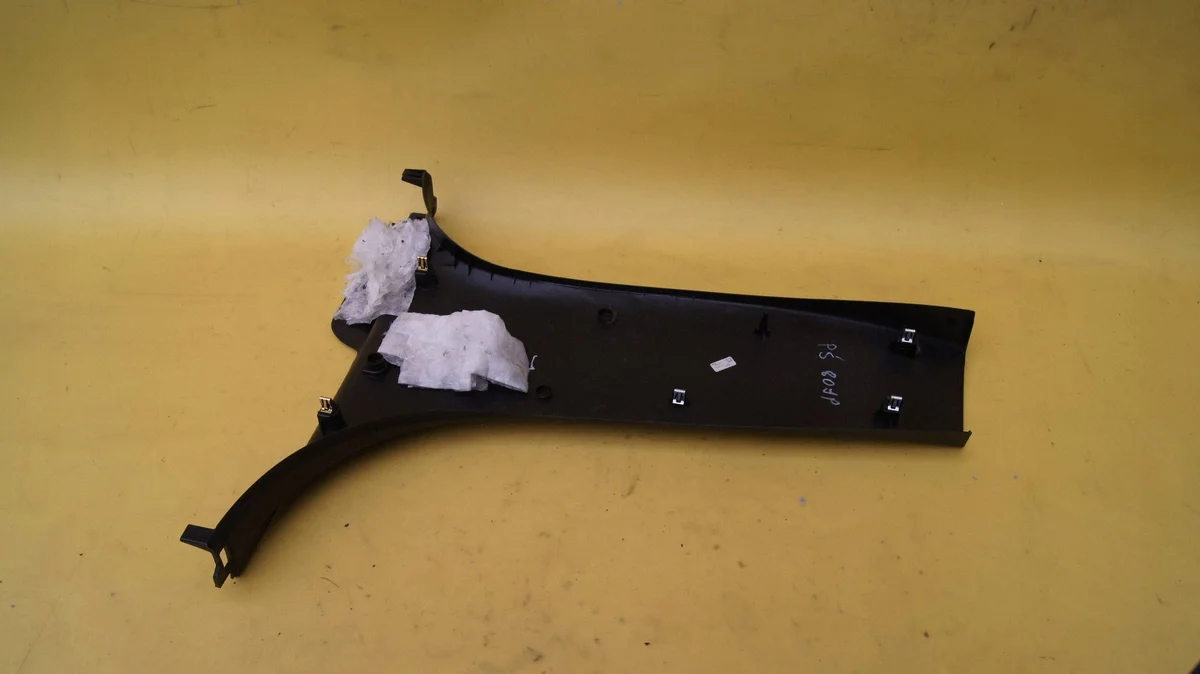 Chevrolet Orlando 2011 B-Pillar Cover Used image 5