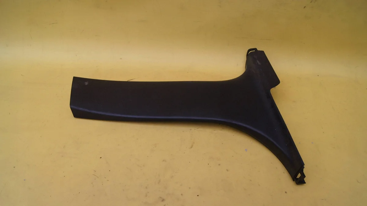 Chevrolet Orlando 2011 B-Pillar Cover Used image 6