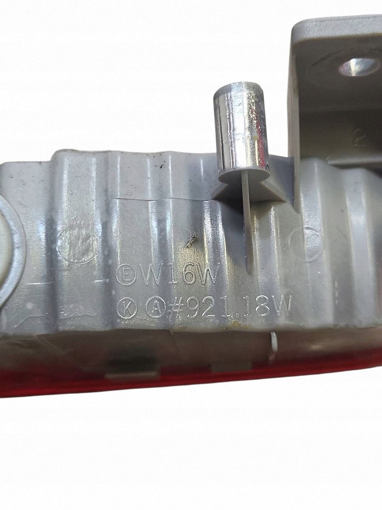 3ª Luz de Freio Hyundai Getz 92118W Usada image 7