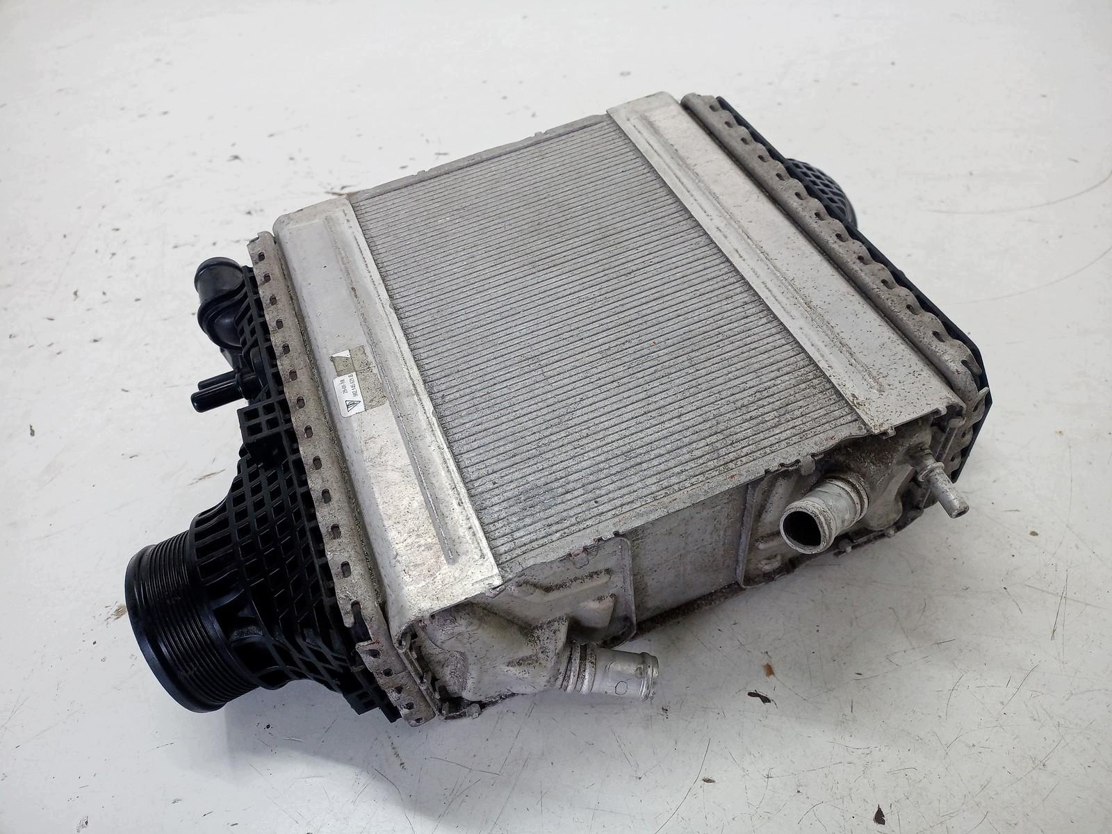 Intercooler Porsche Cayman 982145621B Usado image 4