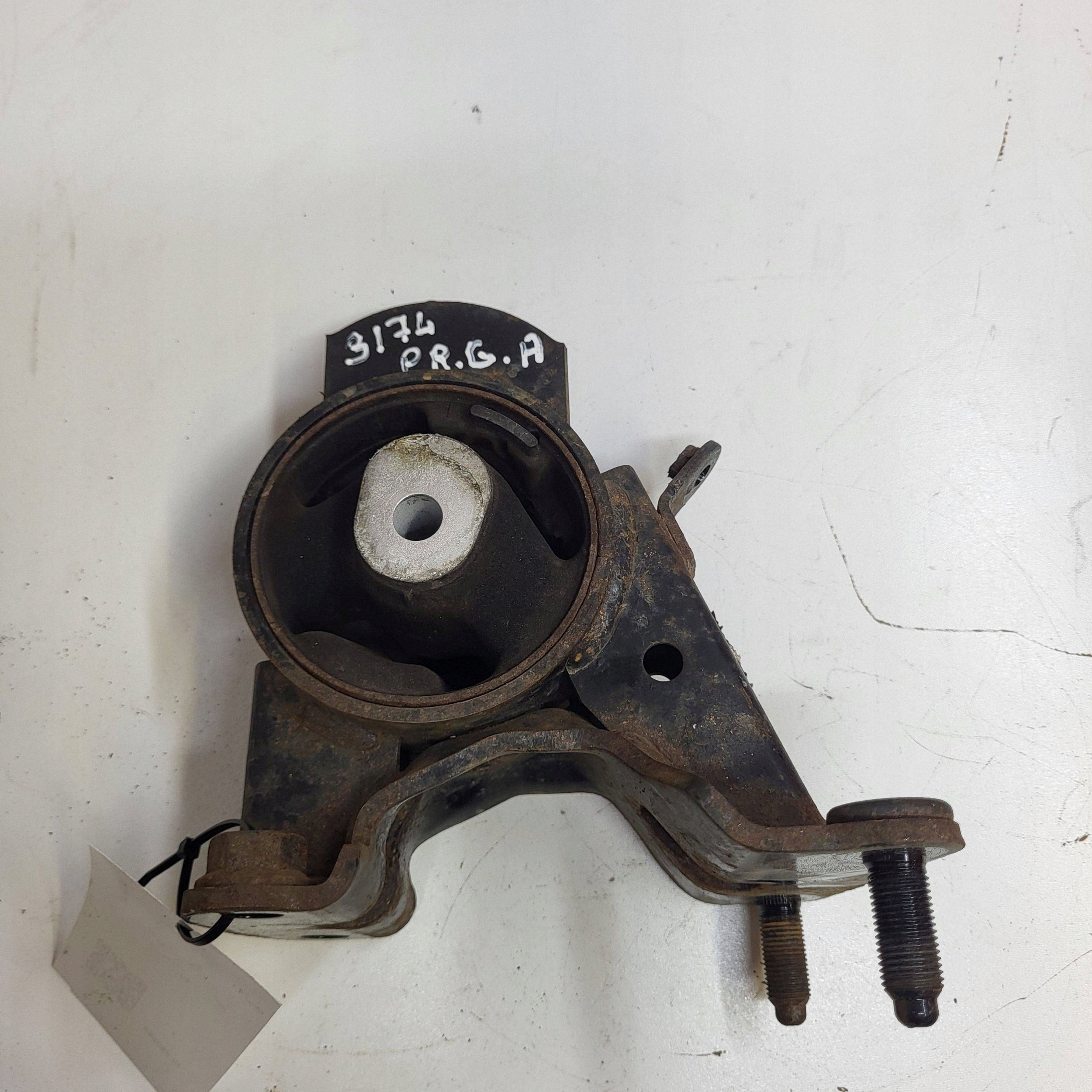 Soporte de motor Lexus NX 2016 1T086102 image 6