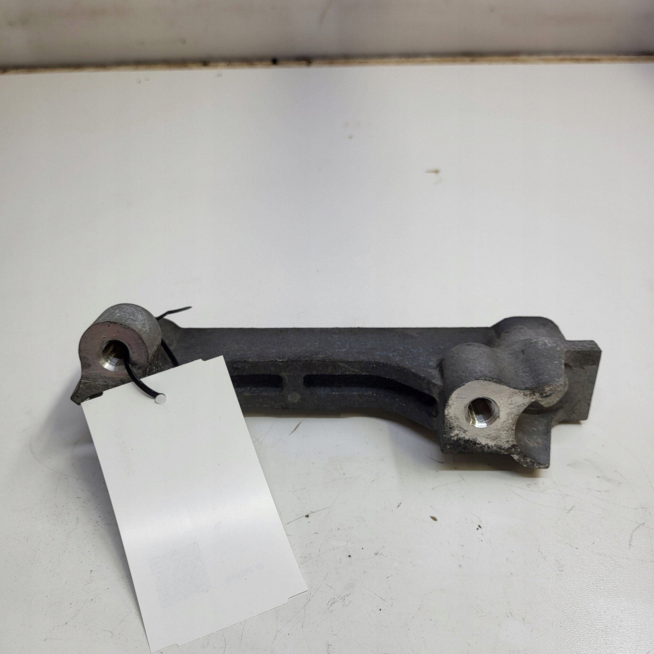 Supporto Motore Lexus NX 2016 OE JUT280666 image 3
