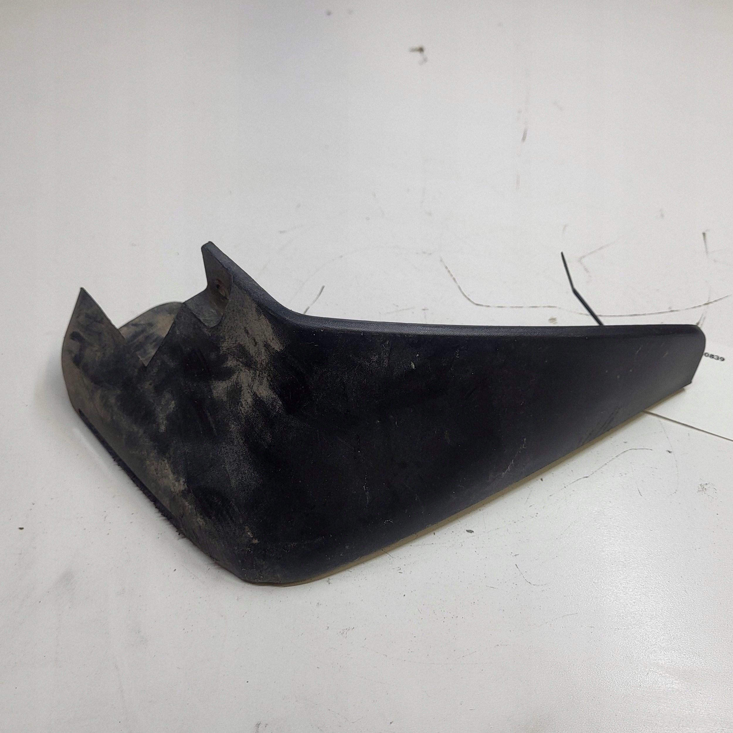 2014 Nissan Leaf Front Mudguard JUT280839 image 2