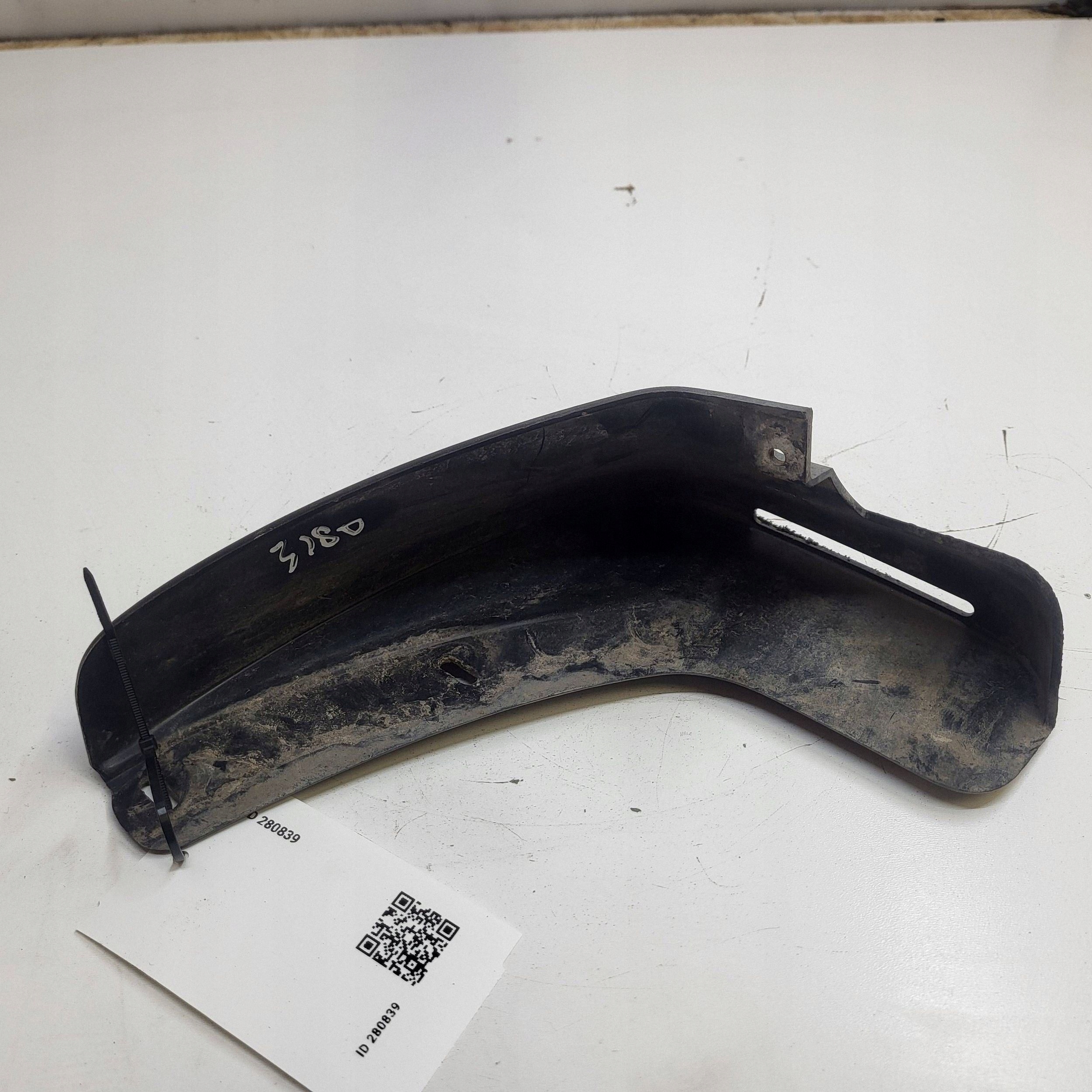 2014 Nissan Leaf Front Mudguard JUT280839 image 4
