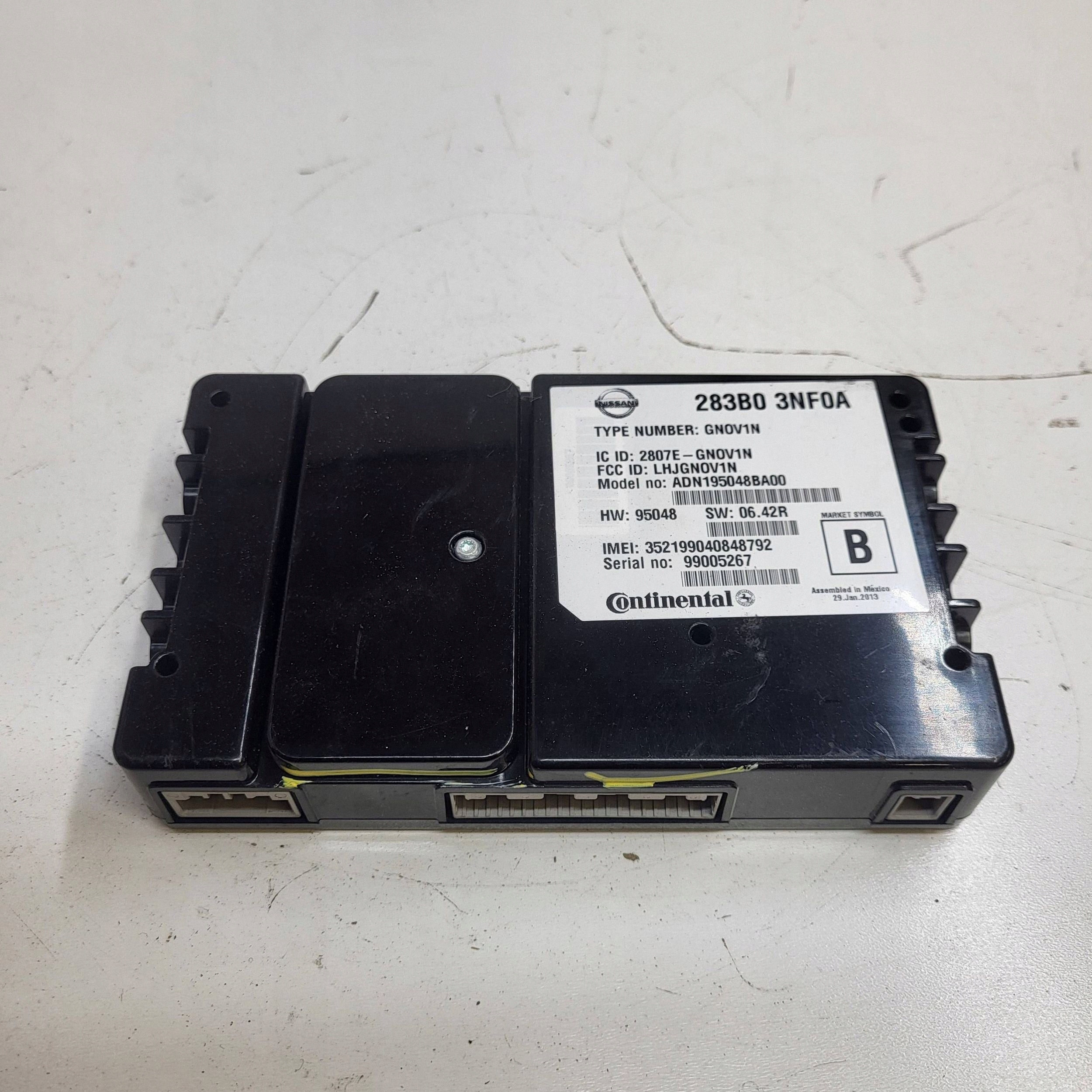 Ohjainyksikkö Nissan Leaf I (ZE0) 283B03NF0A