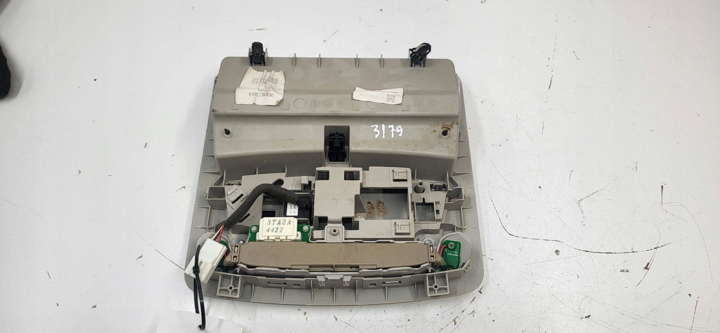 Éclairage intérieur NISSAN LEAF (ZE0) 26430C991A 80kW 2014 image 9