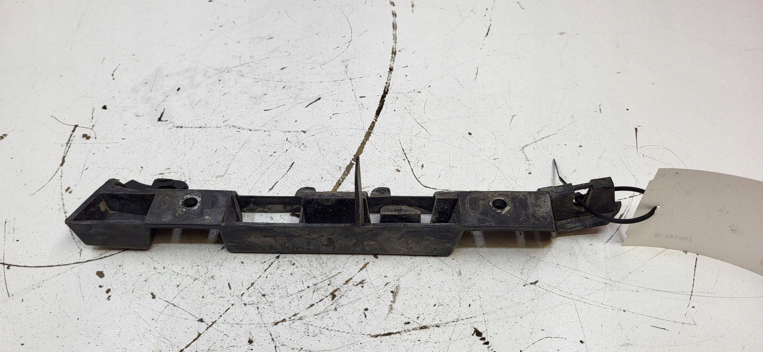 BMW 7 E65 E66 2006 Support d'aile 7135576 image 4