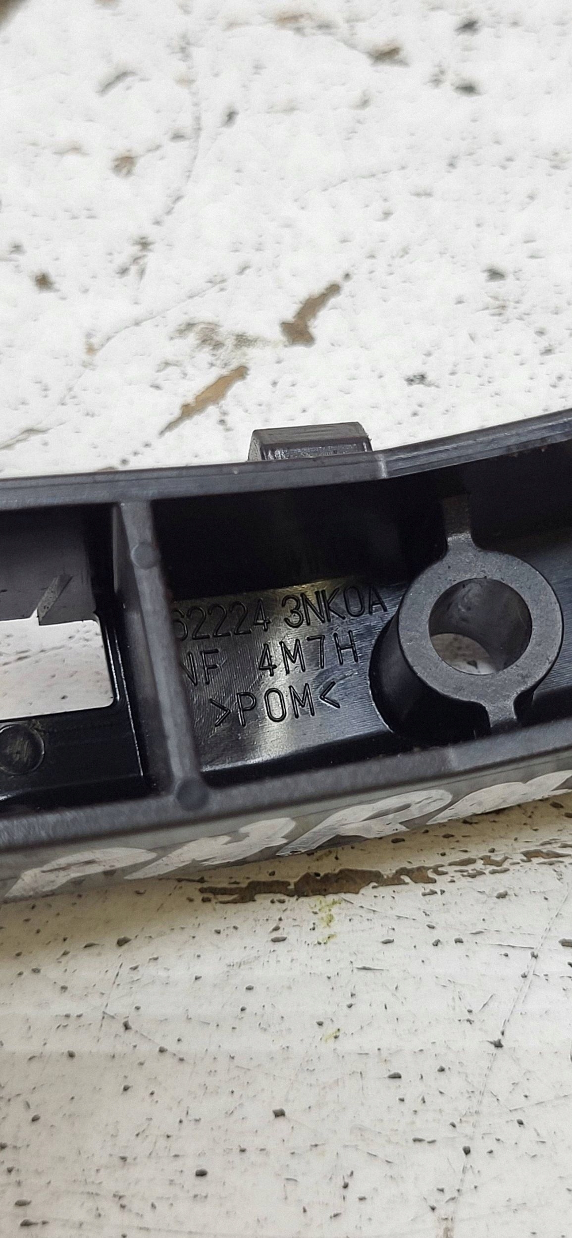Nissan Leaf 2016 Fixation aile 622243NK0A image 8