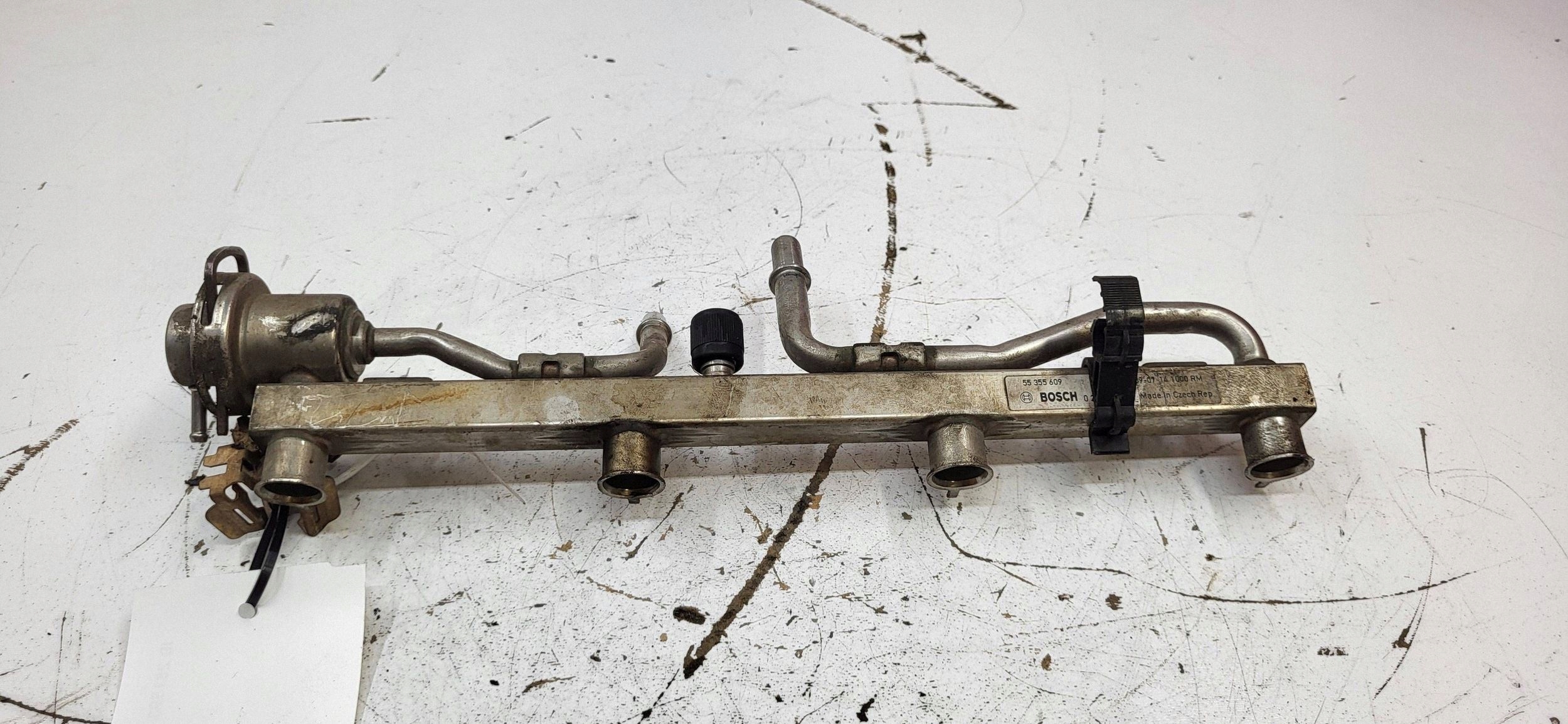 Opel 1.6 16V A16LET Injector Rail image 6