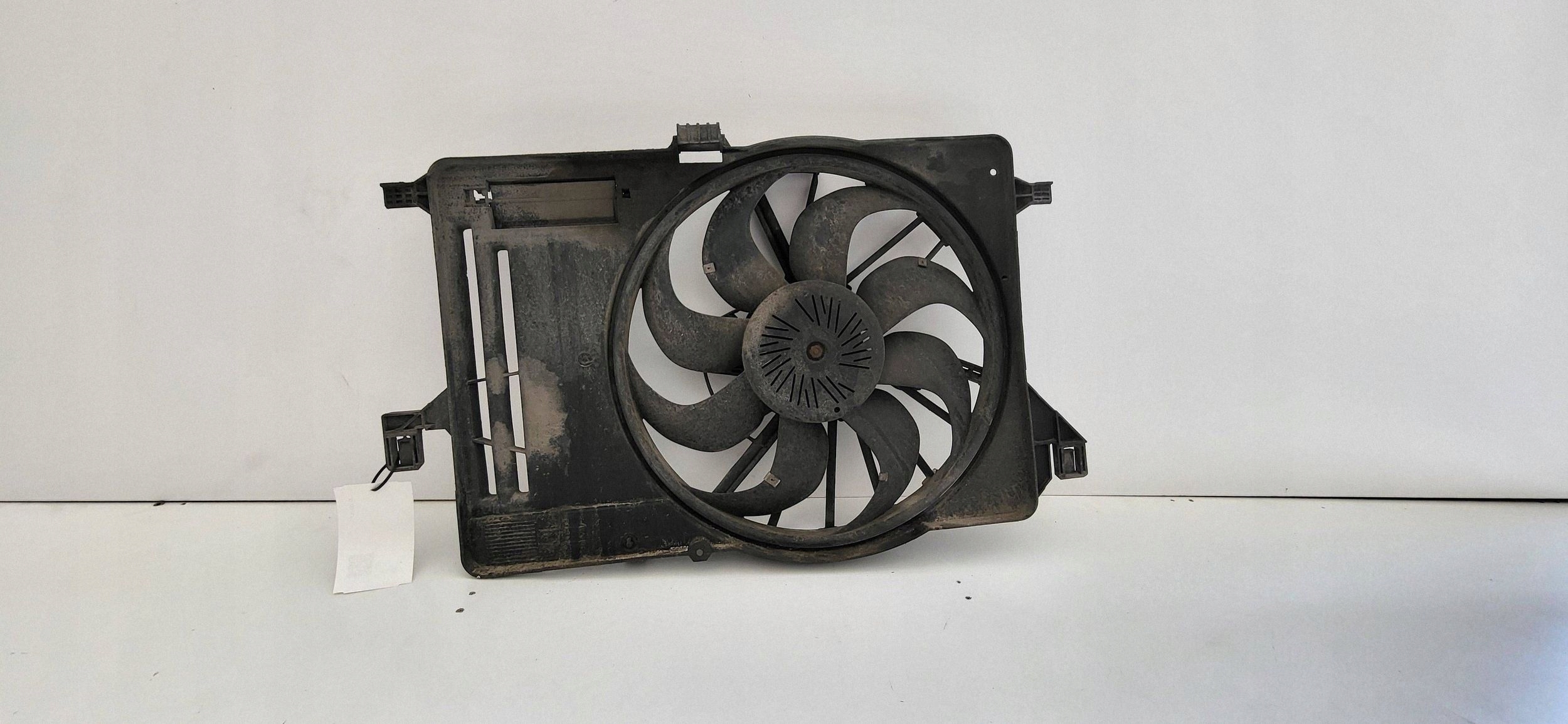Ventilador Ford C-MAX II 2012 JUT281767 image 2