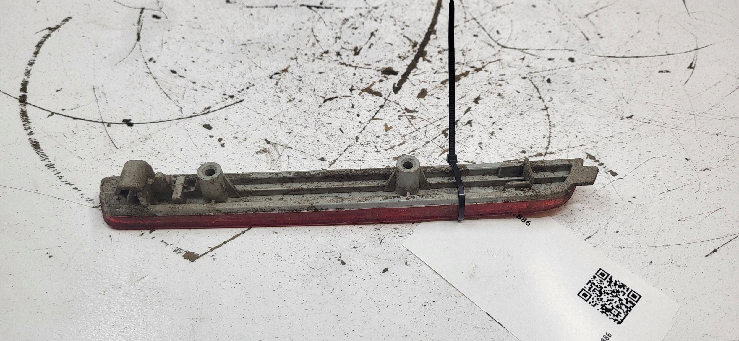Refletor Mazda OE P3756A Usado image 4