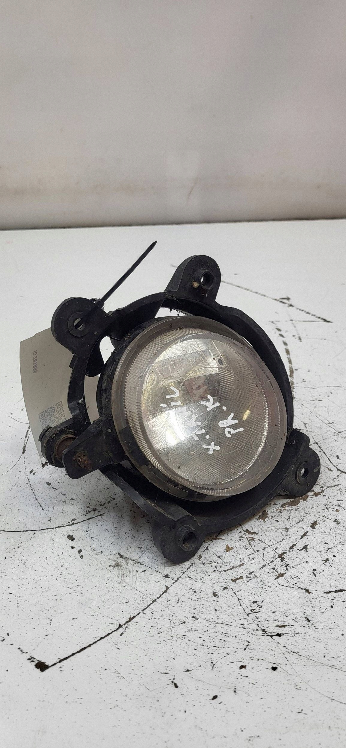 Nissan X-Trail T30 Nebelscheinwerfer vorne JUT281888 image 3