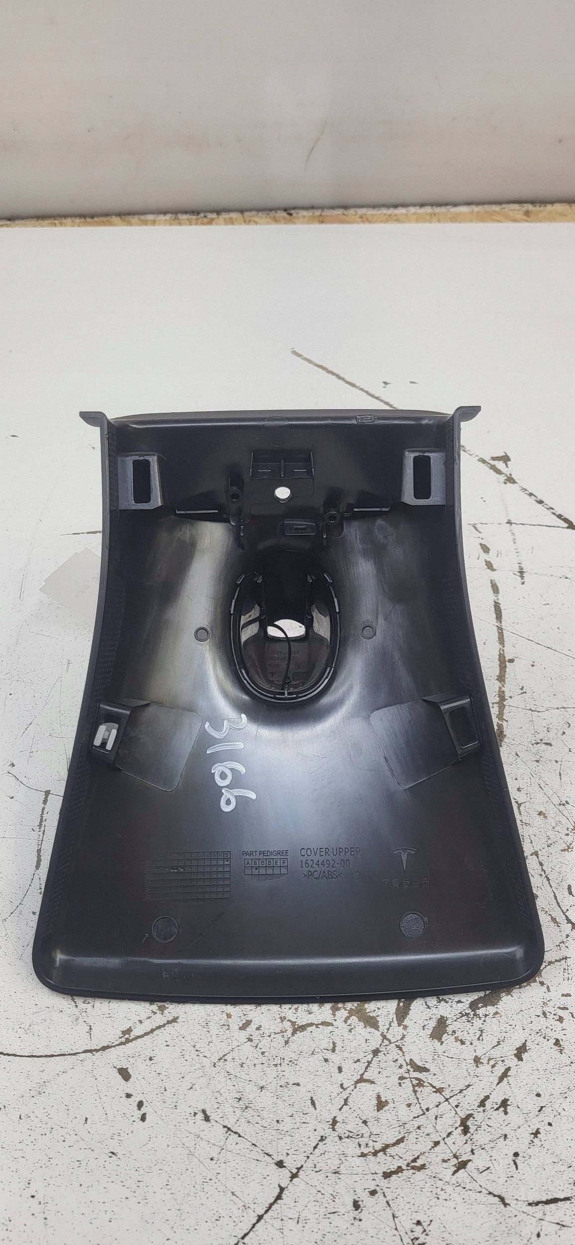 Tesla Model Y Interior Mirror Housing 162449200 image 6