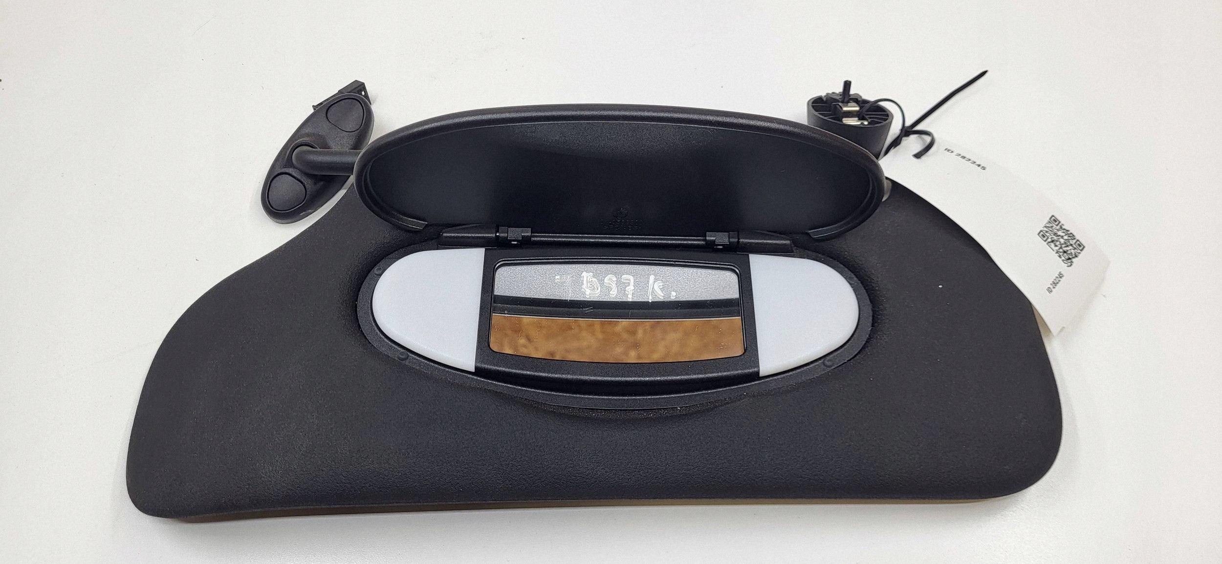Mini Cooper Countryman R60 2016 - Visor image 3
