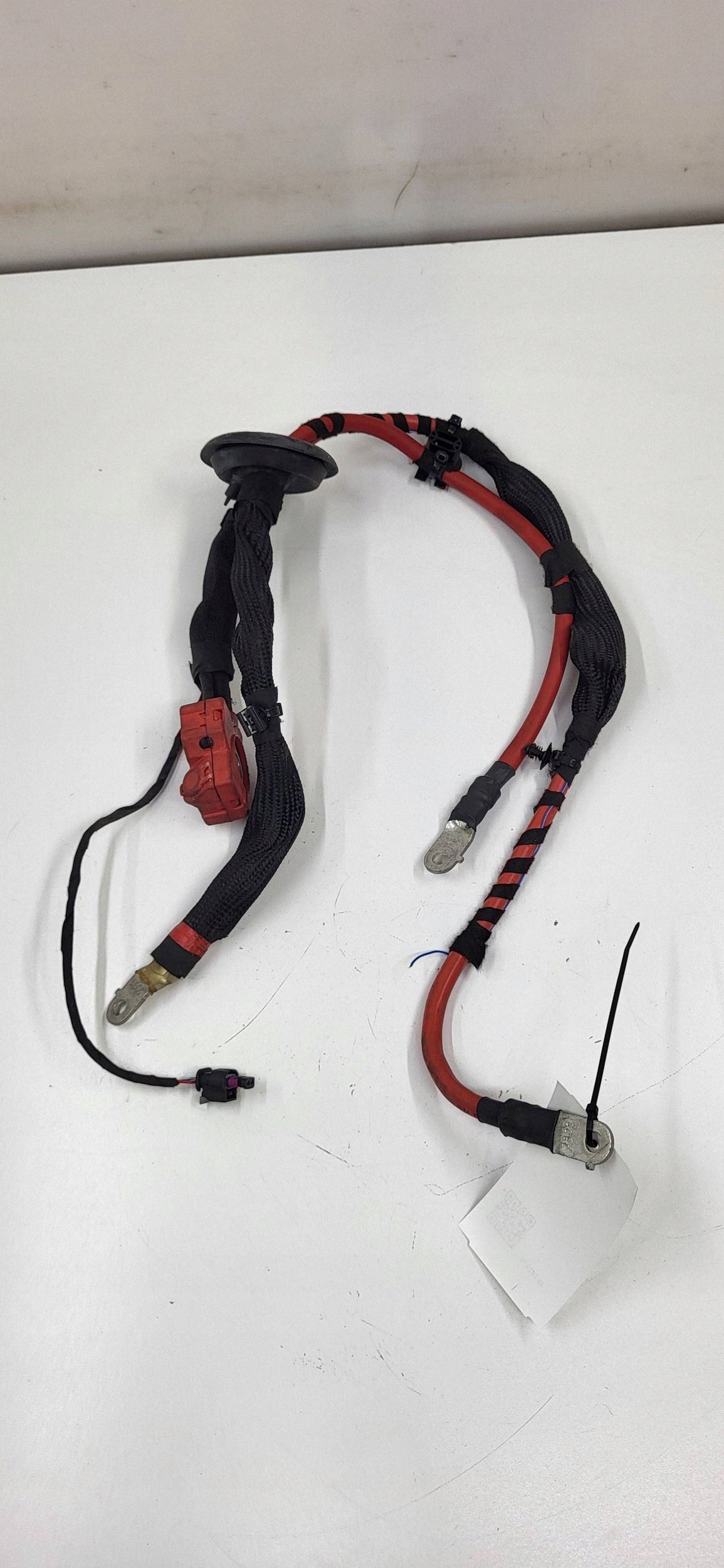 Mercedes-Benz EQS A2979981200 Terminal Positivo image 2