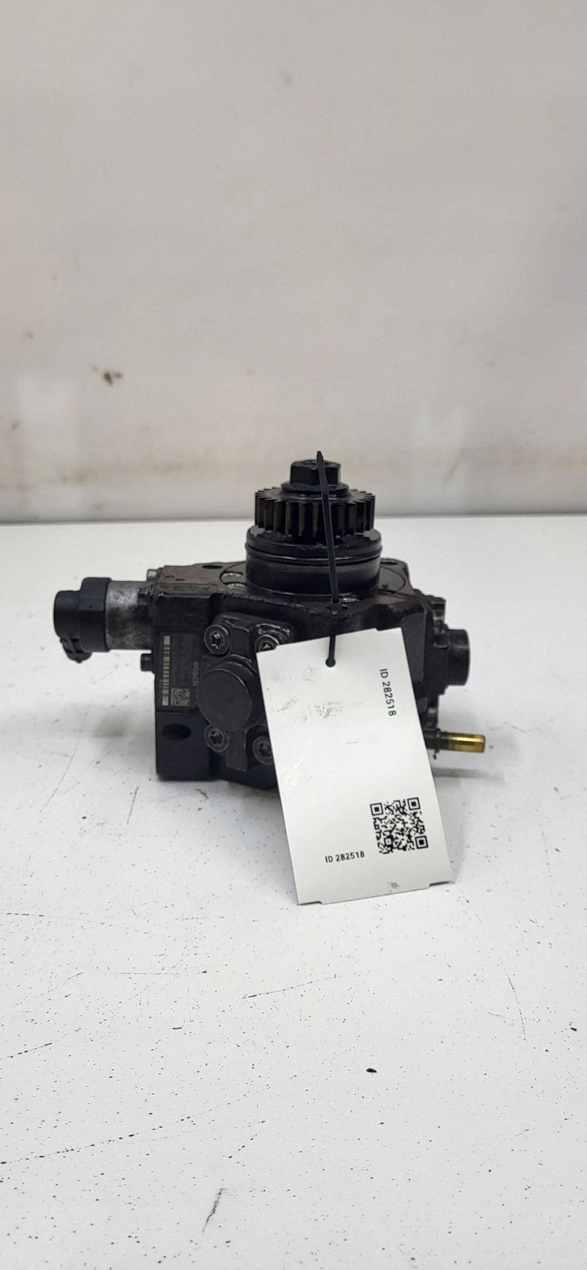 Polttoainepumppu Nissan Qashqai 1.6 dCi