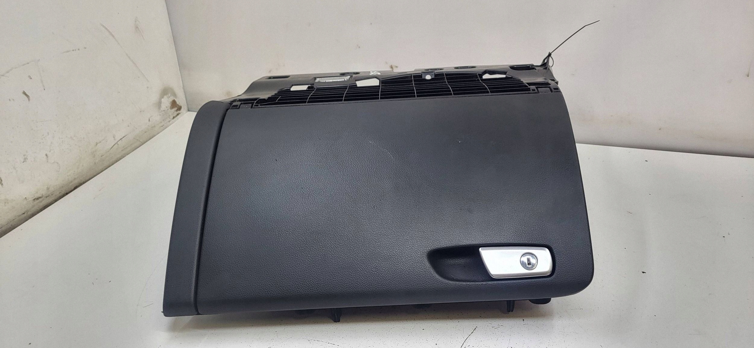 Audi A4 S4 B8 8K Guantera Completa 8K0971679C image 2