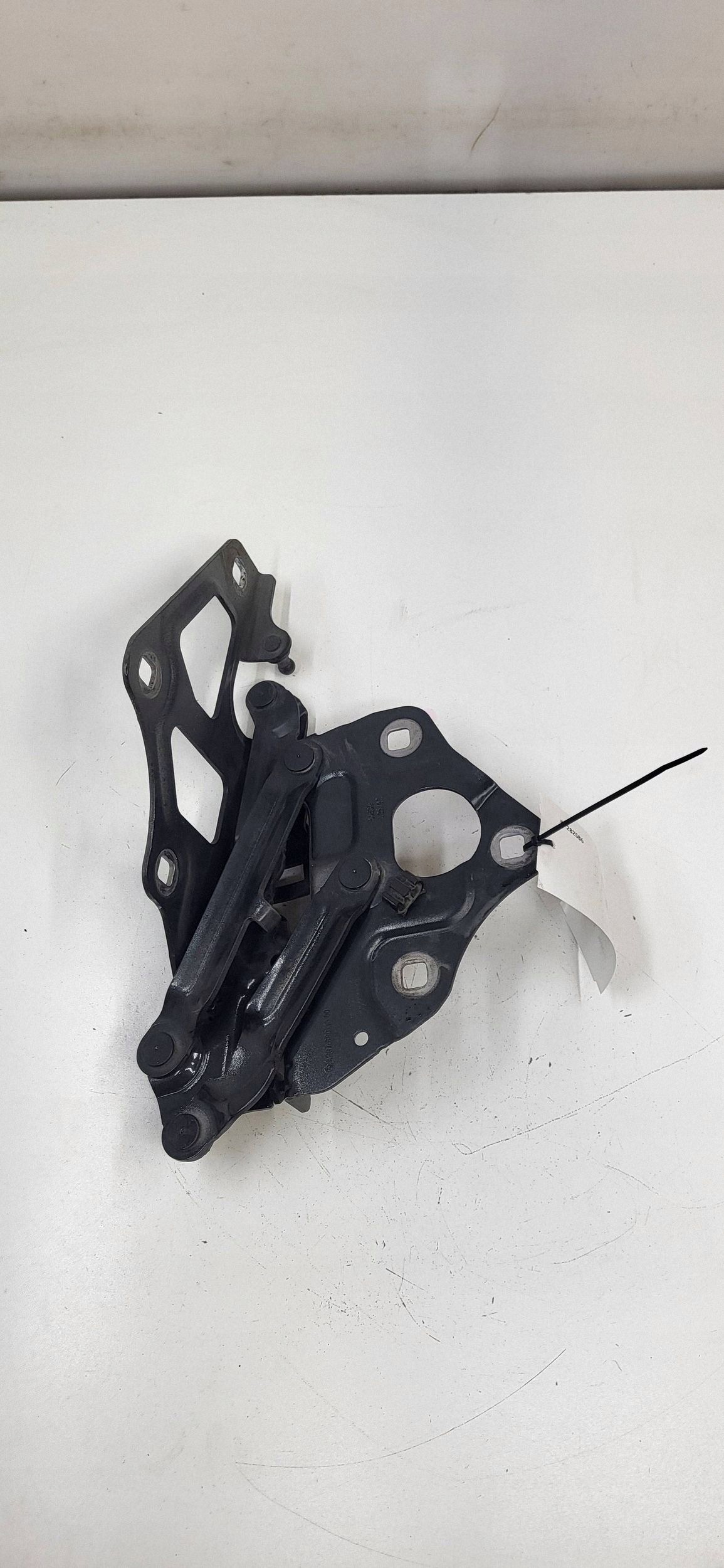 Scharnier motorkap links Mercedes A2978801300