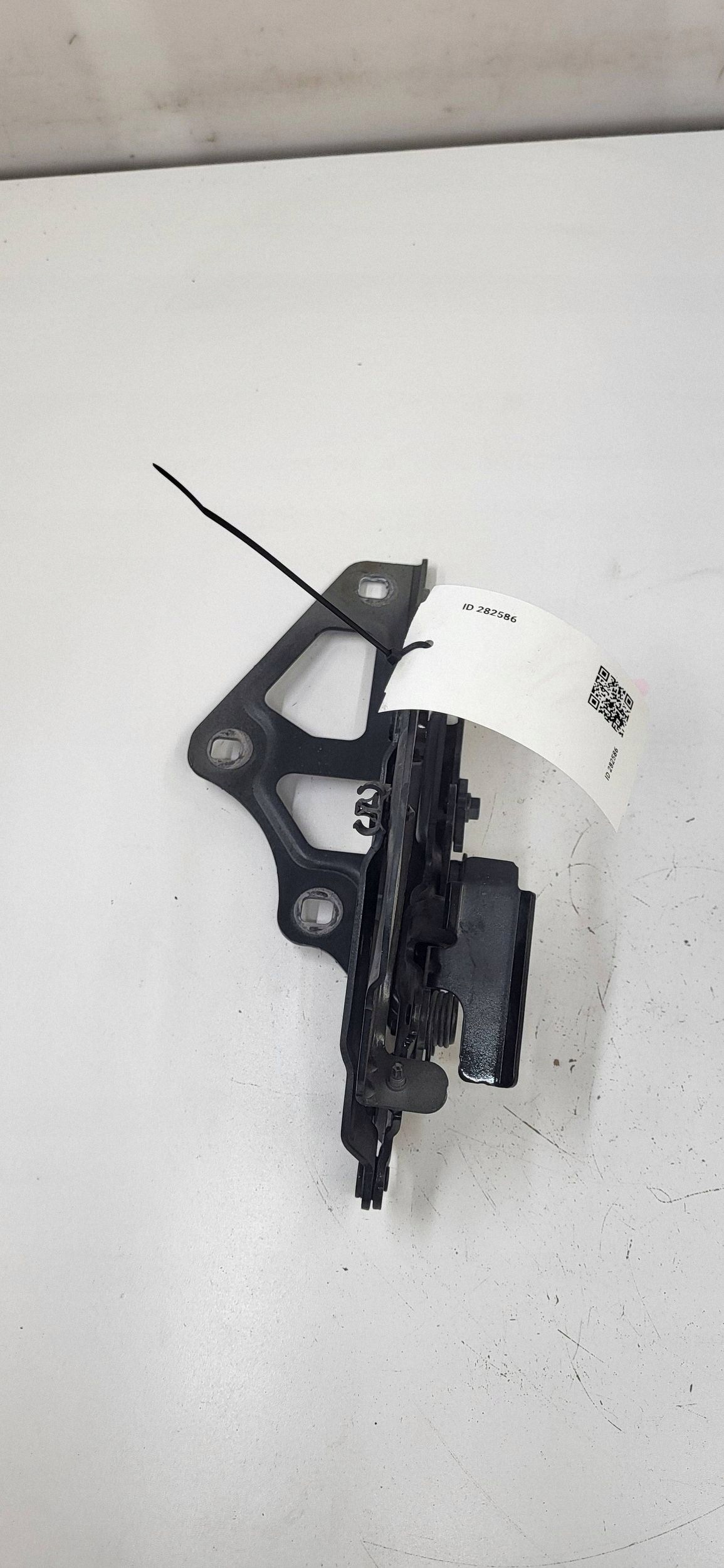 MERCEDES A2978801300 Cerniera Cofano Sinistra