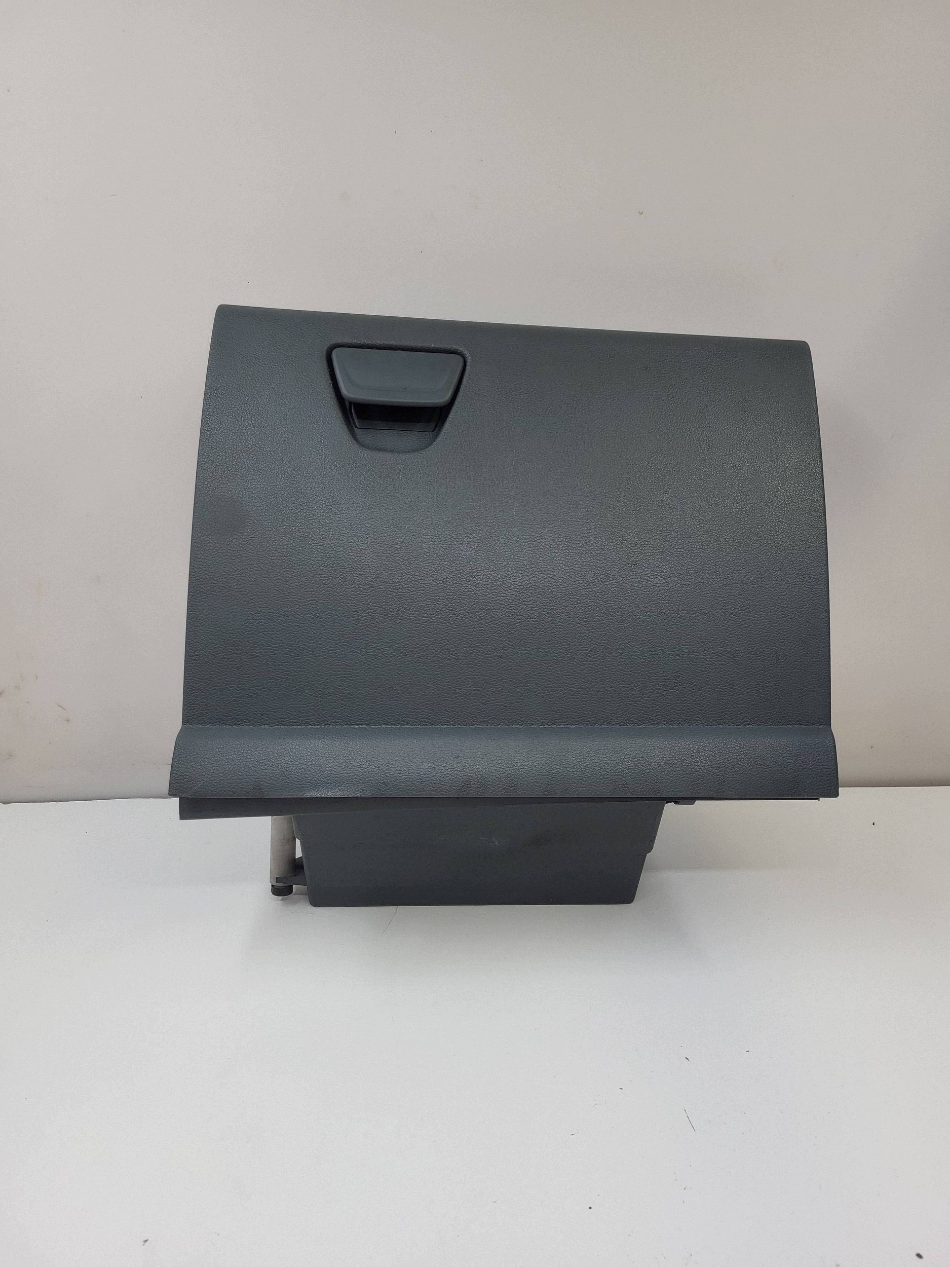 2012 Ford C-MAX II Guantera AM51R06044G image 2