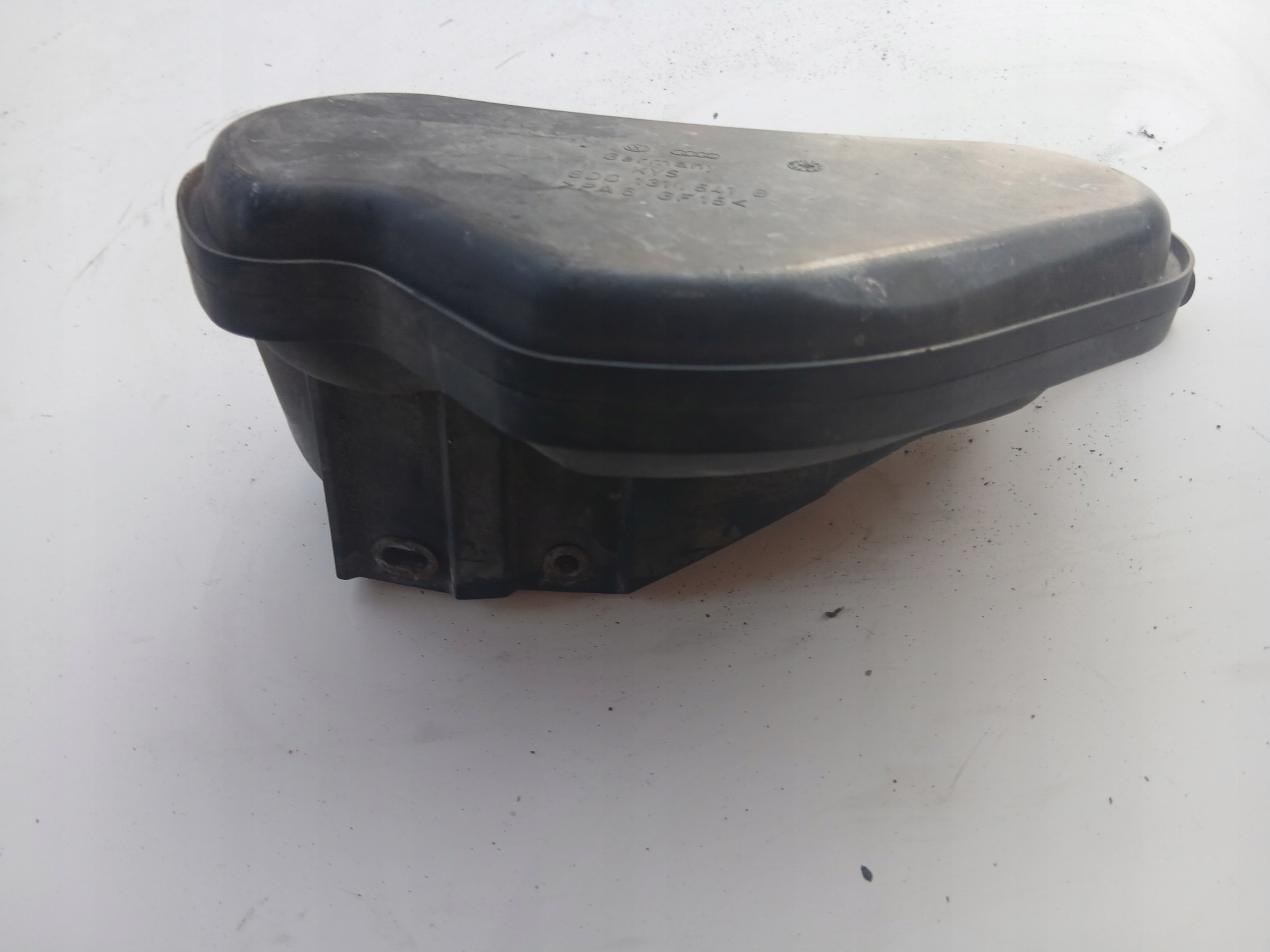 Bouchon réservoir Audi A4 B7 8D0131541B image 3