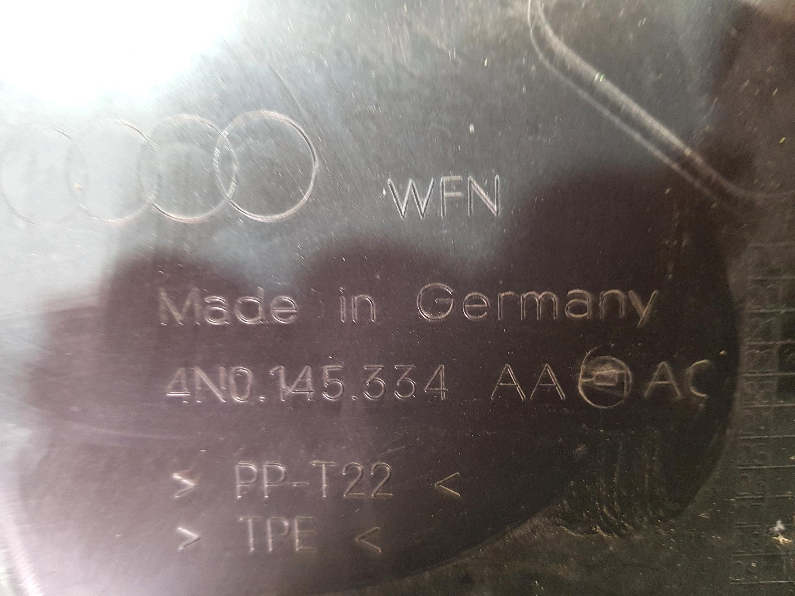 Audi A8 D5 luftintag 4N0145334AA image 3