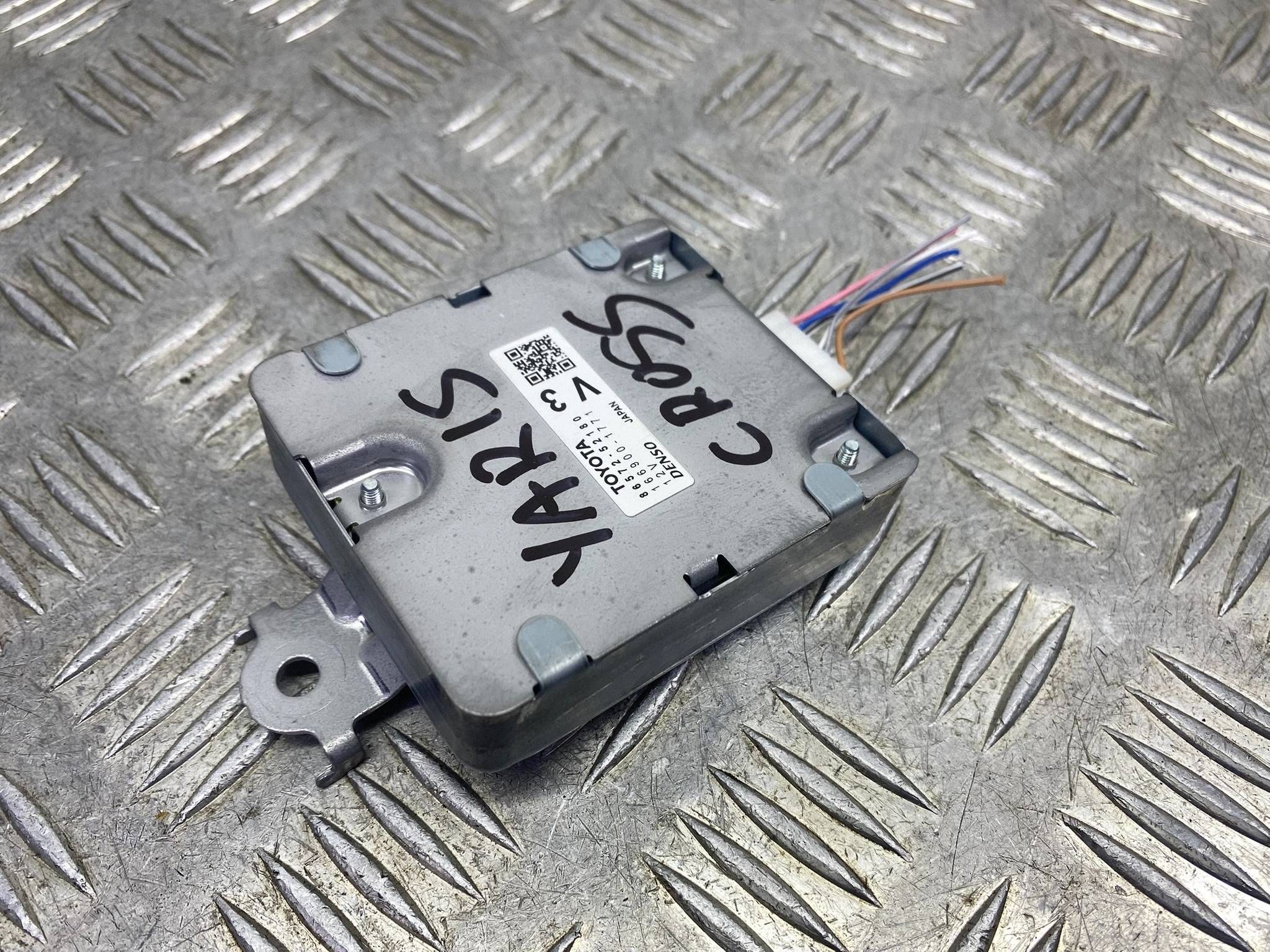 Module de commande Toyota Yaris Cross 86572-52180 image 5