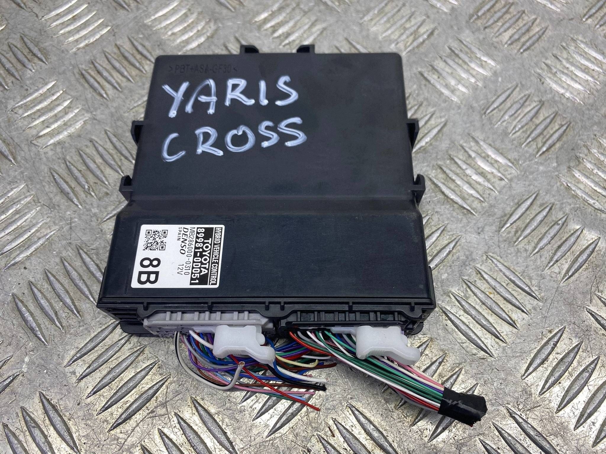 Module de commande Toyota Yaris IV Cross 89981-0D051 image 2
