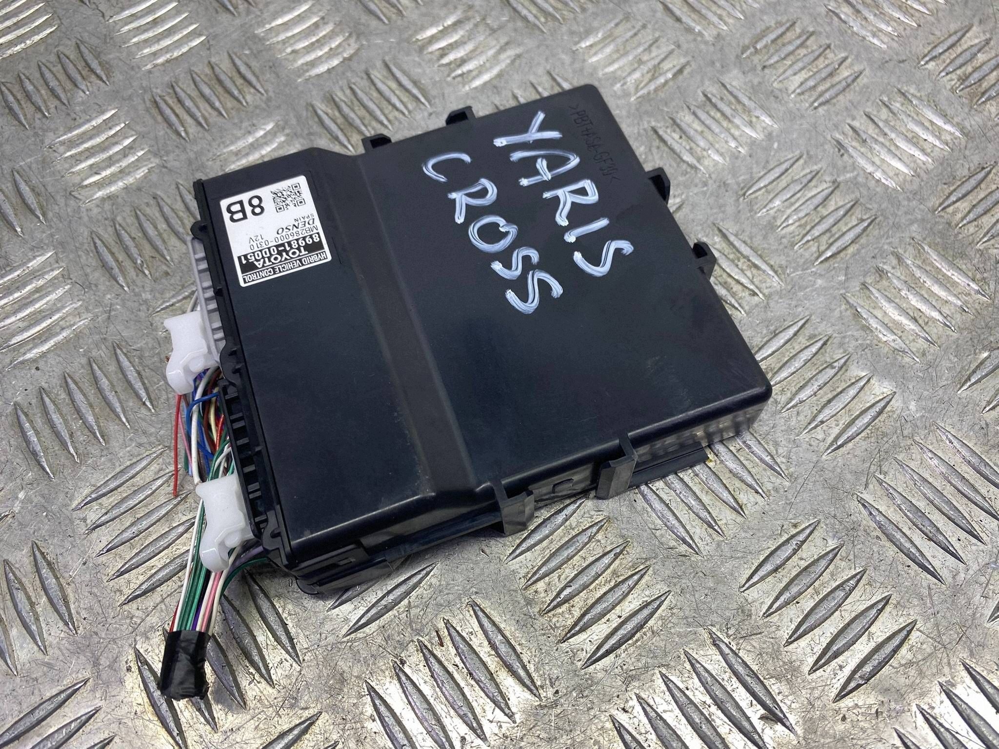 Module de commande Toyota Yaris IV Cross 89981-0D051 image 3