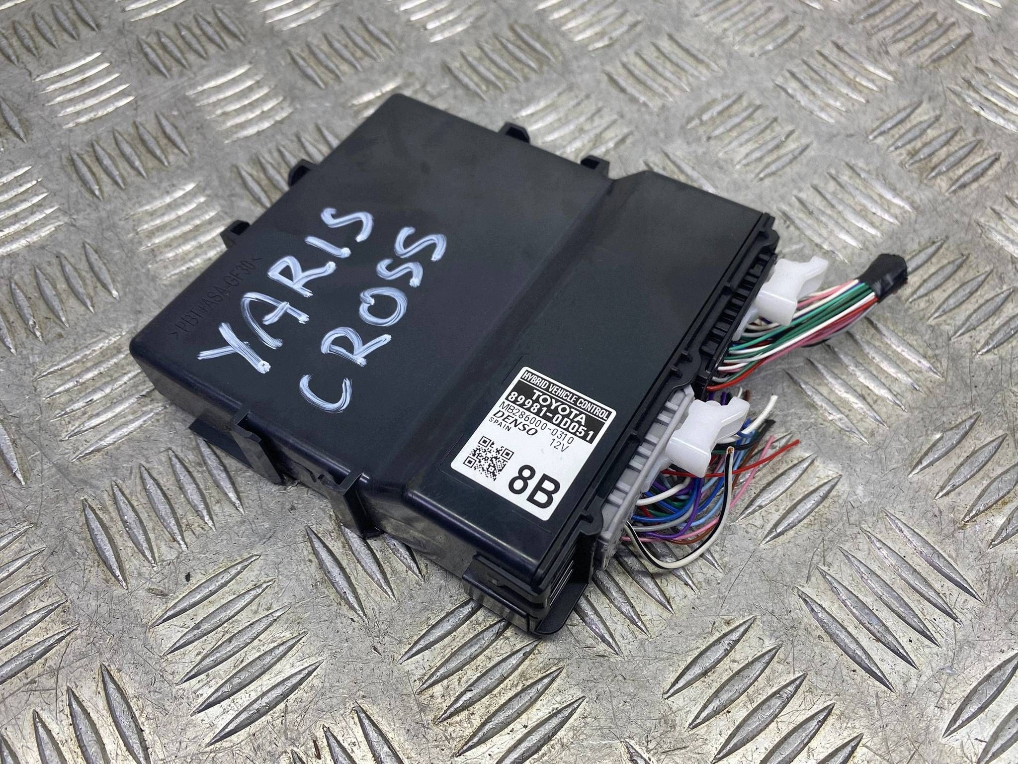 Module de commande Toyota Yaris IV Cross 89981-0D051 image 7