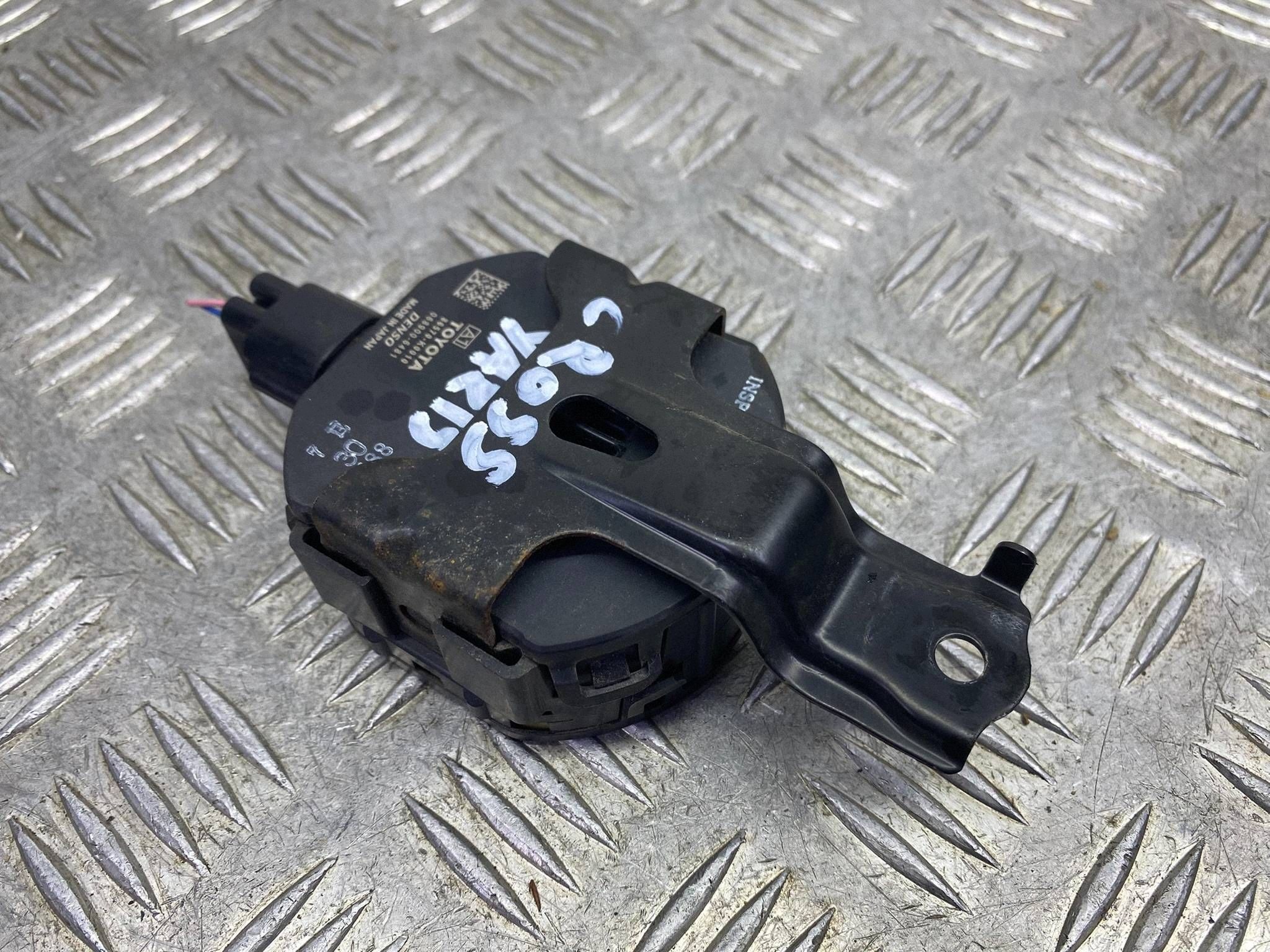 Alarmsirene Lautsprecher Toyota Yaris IV Cross EU 86570-K0010