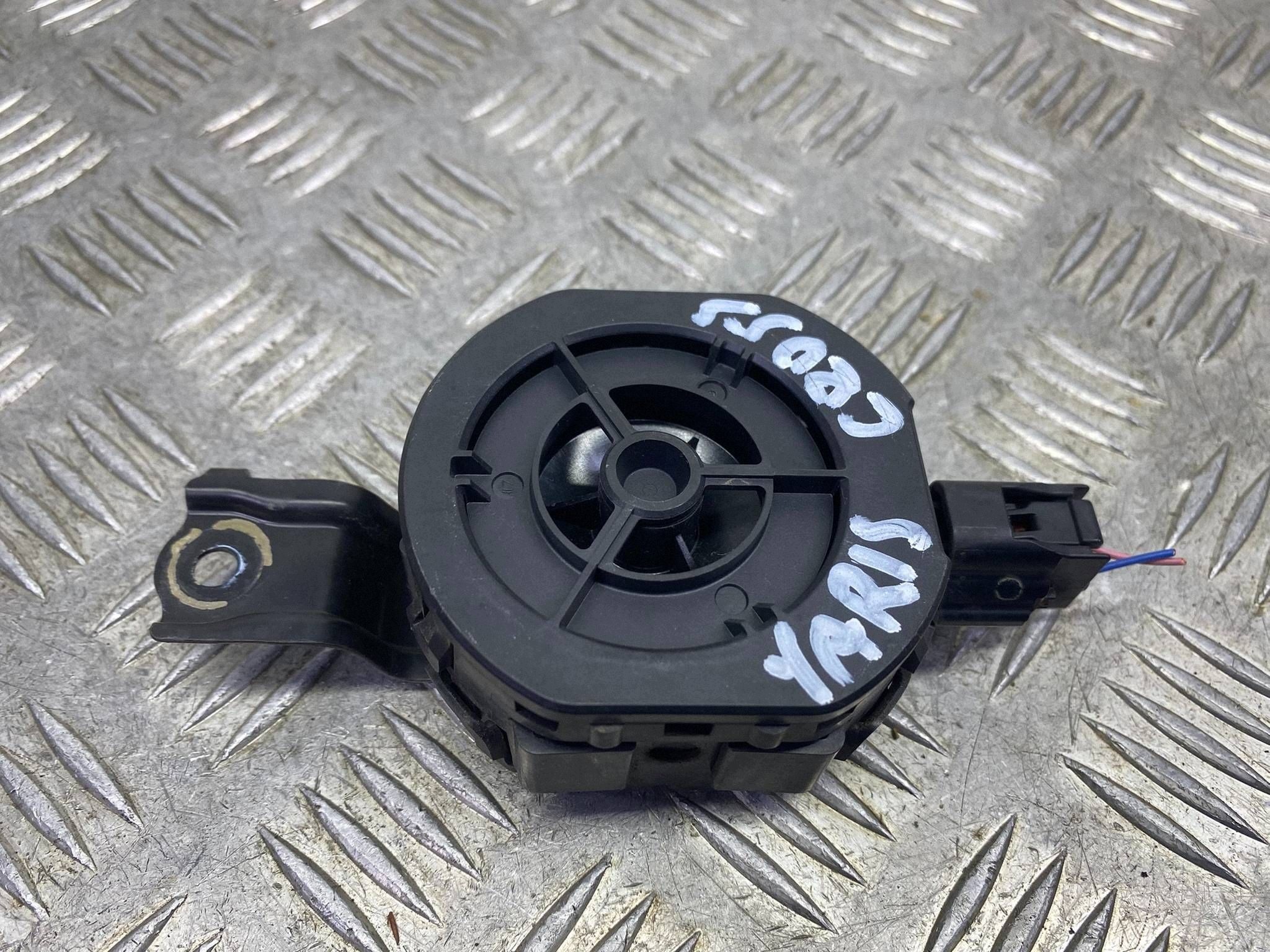 Sirene Alarme Toyota Yaris IV Cross EU 86570-K0010 image 4