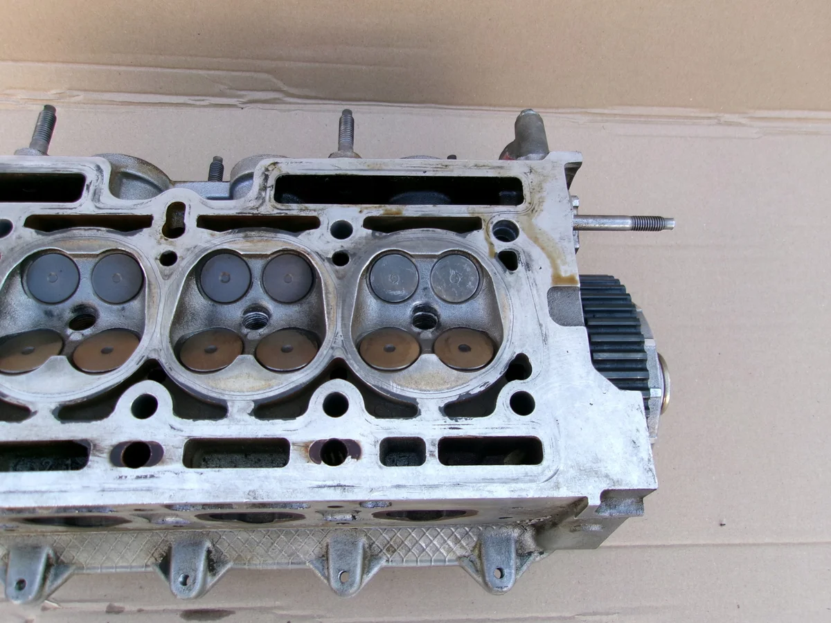 Culasse complète Renault Twingo II 1.2 12V 8200325181 image 8