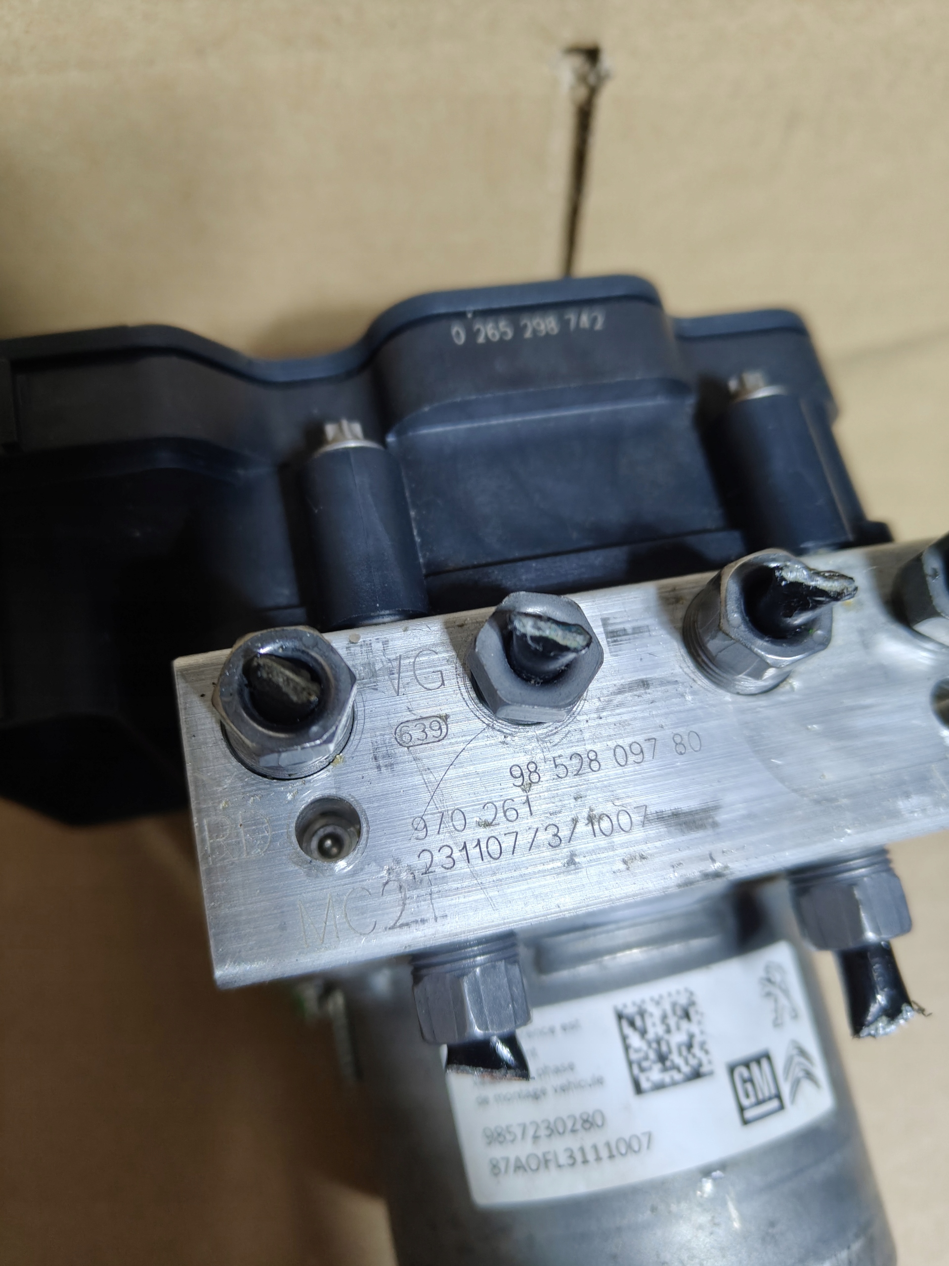 OPEL CORSA F POMPA ABS 9857230280 image 3
