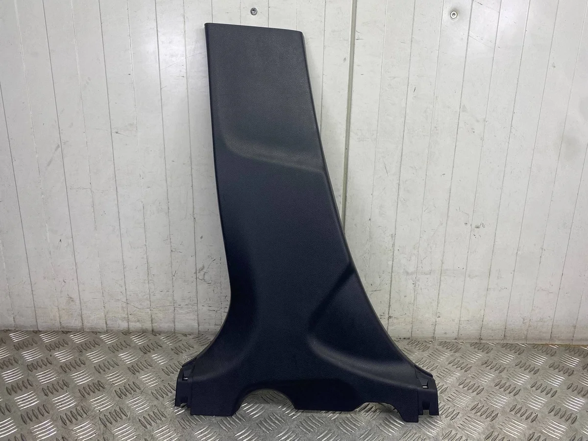 Toyota Yaris IV Cross Left Pillar Cover Used