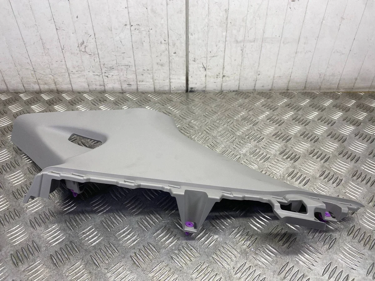 Abdeckung Säule Rechts Toyota Yaris IV Cross image 4