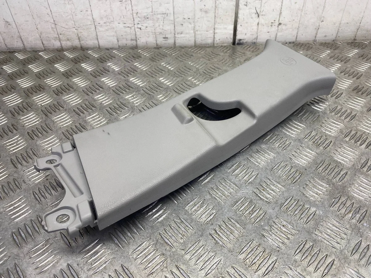 Toyota Yaris IV Cross Left Pillar Cover Used