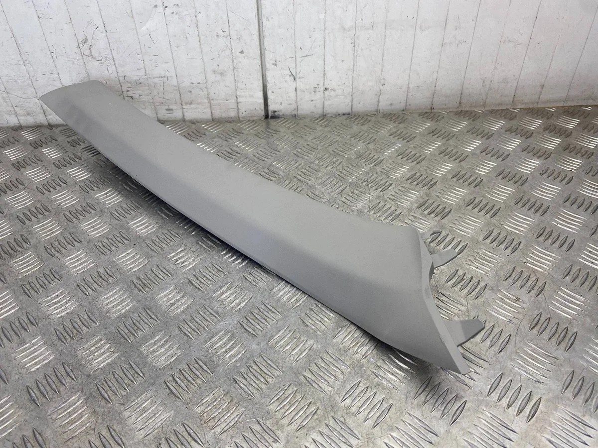 Abdeckung Säule Rechts Toyota Yaris IV Cross image 7