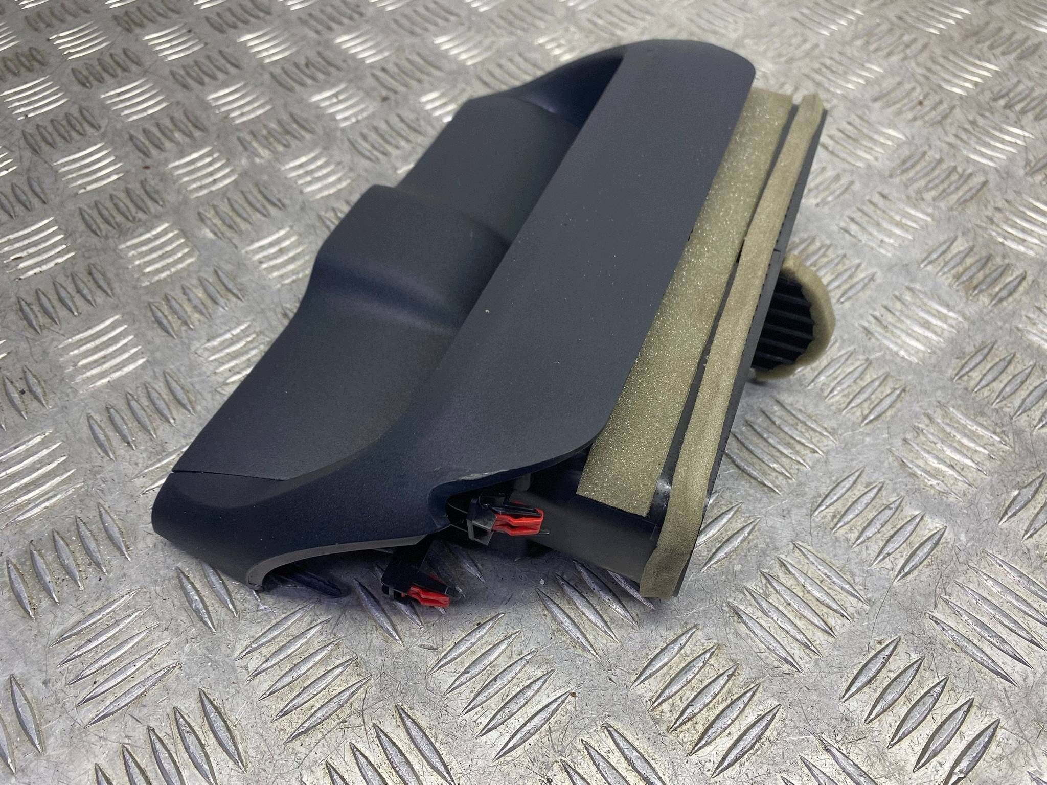 Ventilatierooster Middenconsole Toyota Yaris IV Cross image 4