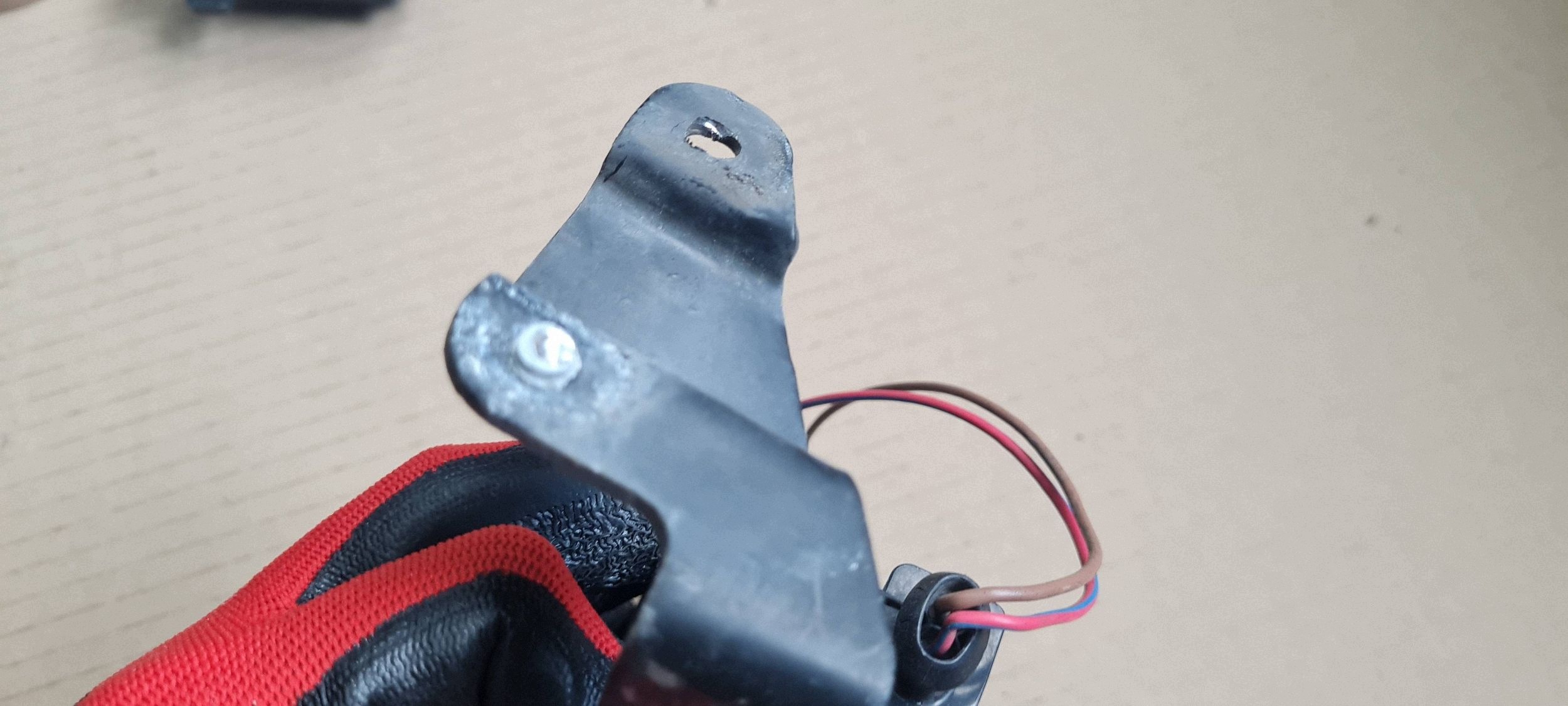 A5 8T LIFT S5 Hupe rechts vorne Stecker Halter 8T0951221 A4 B8 S4 image 8