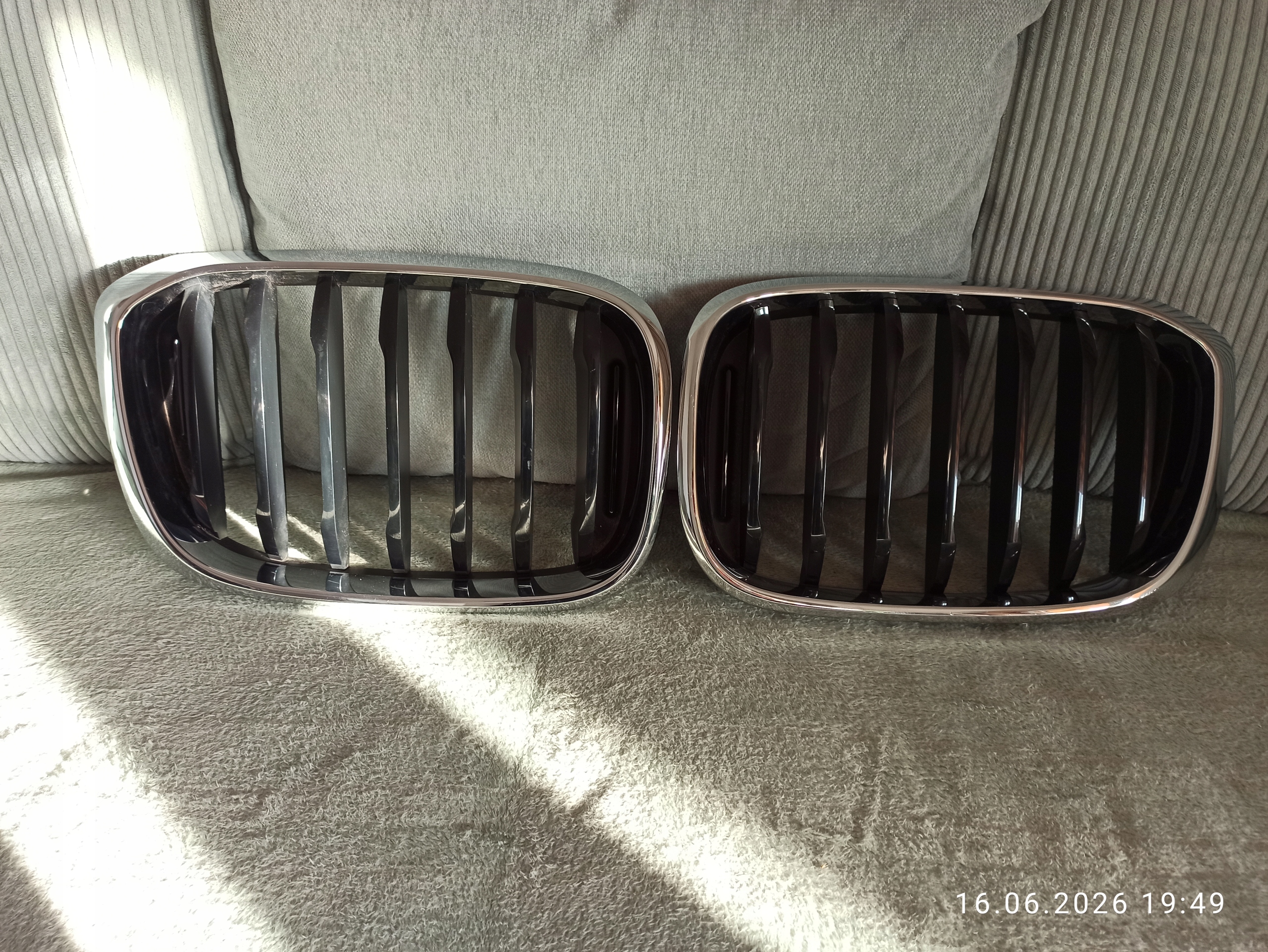 Grelha BMW X3 G01 X4 G02 Usada OEM 7440853 image 2