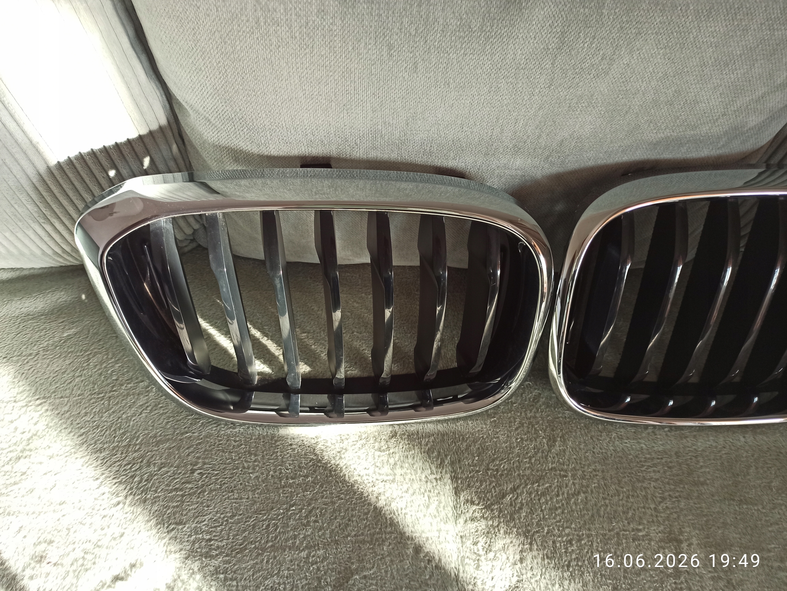 Grelha BMW X3 G01 X4 G02 Usada OEM 7440853 image 3