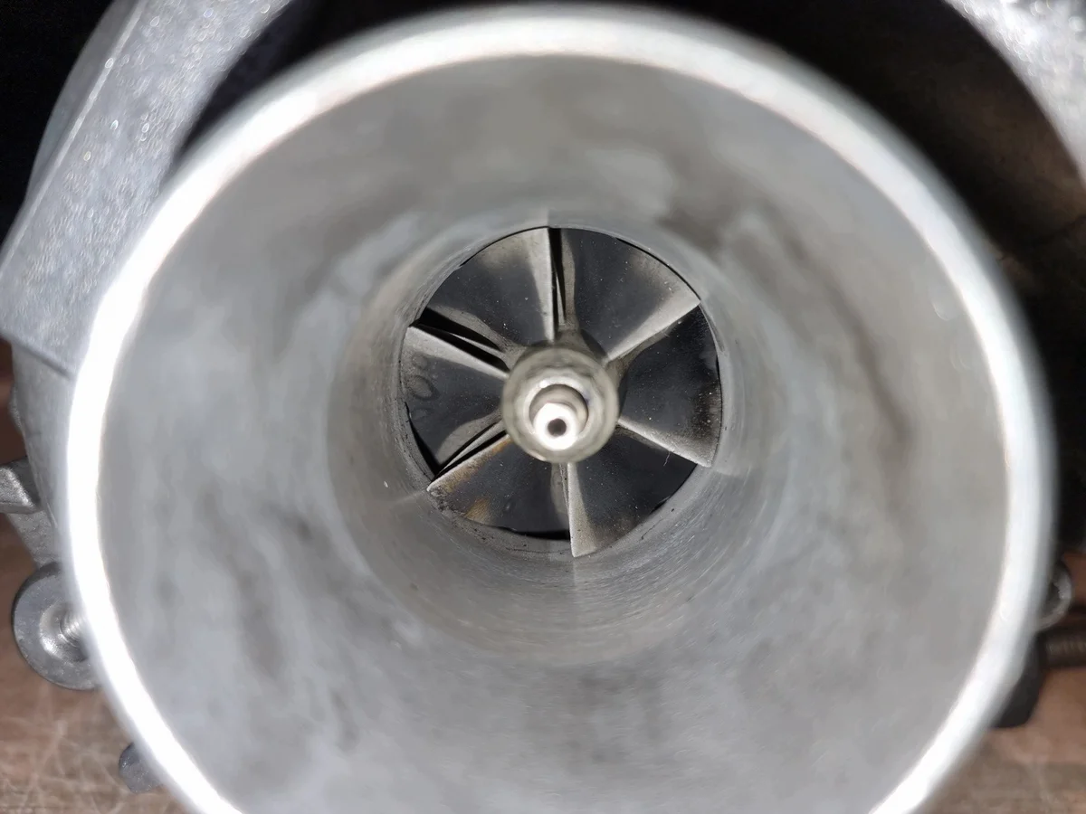 Turbo Renault 1.9 DCI Garrett 8200396585 image 3
