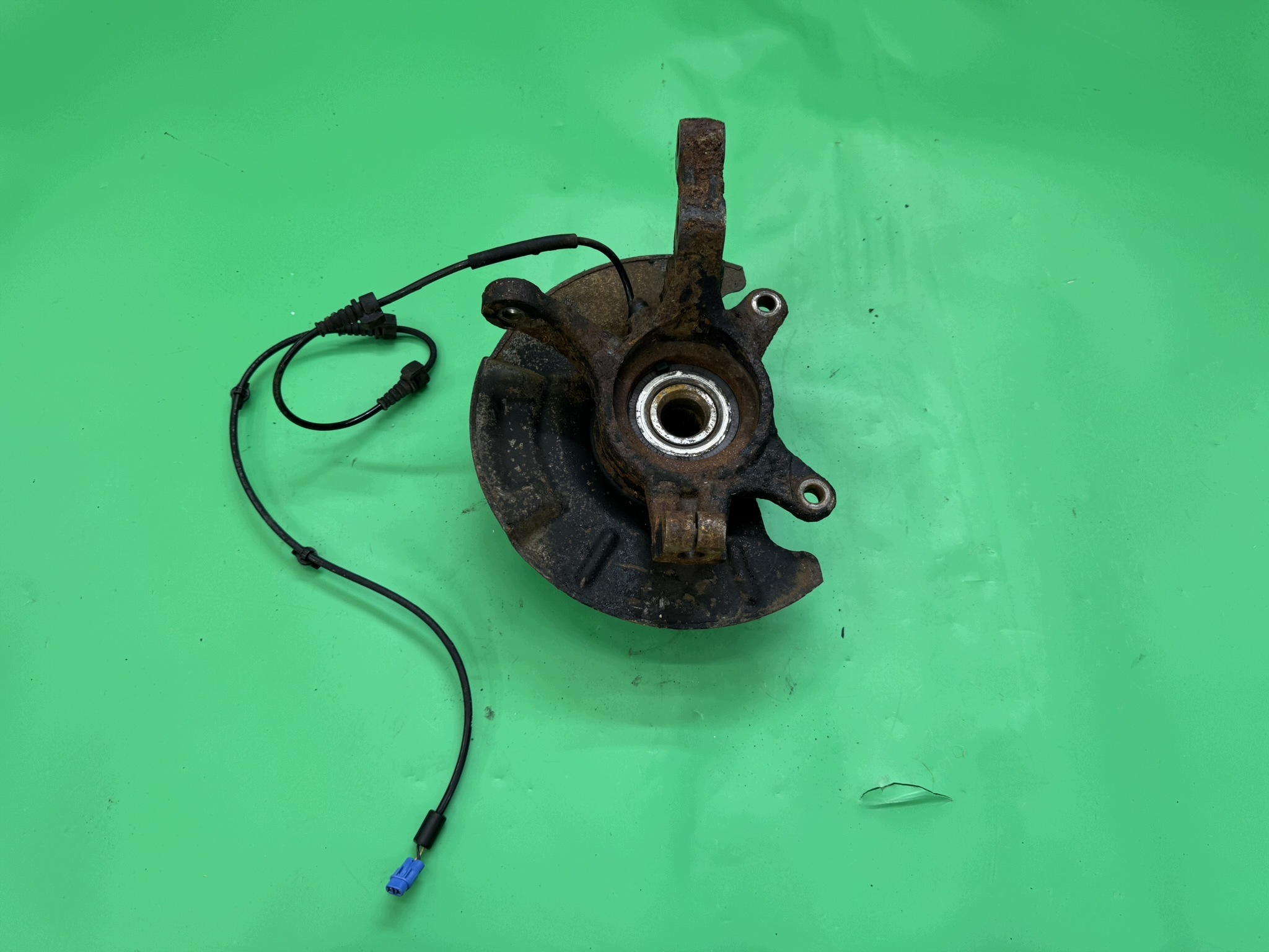 Achsschenkel links vorne Suzuki SX4 Fiat Sedici image 7