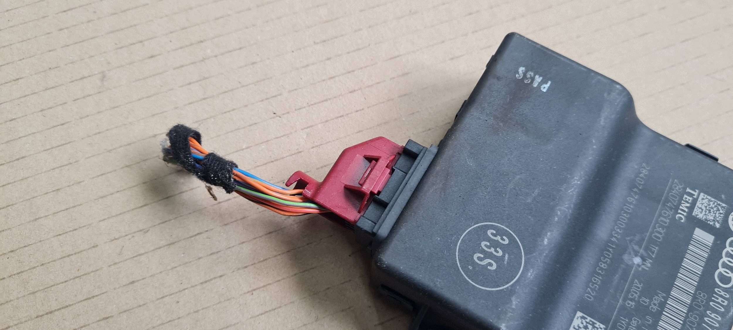 Ohjausyksikkö Gateway 8R0907468AE Audi A4/A5/Q5