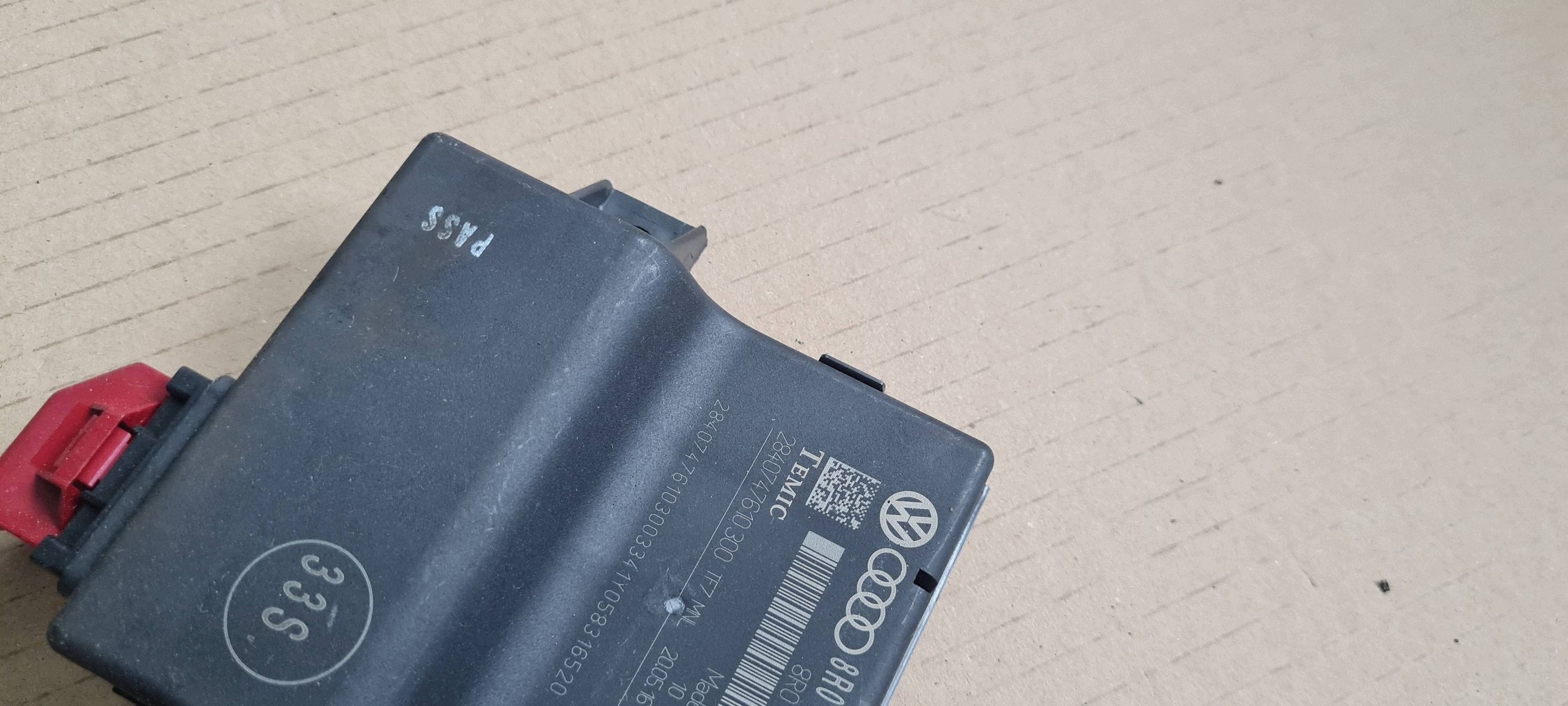 Gateway Module 8R0907468AE Audi A5 S5 Q5 image 3