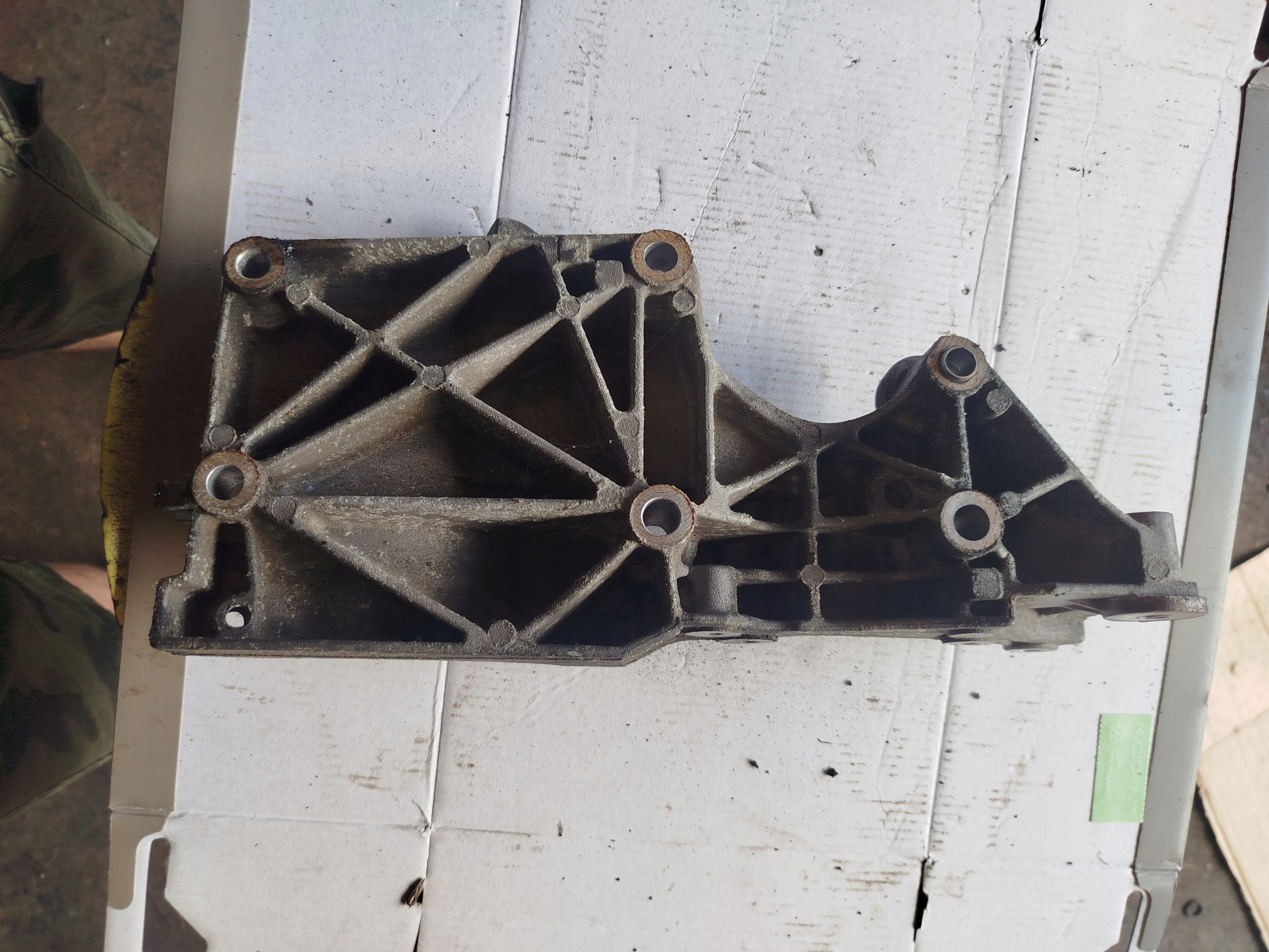 Support alternateur SEAT Leon I 1.9 TDI 038903143A image 5
