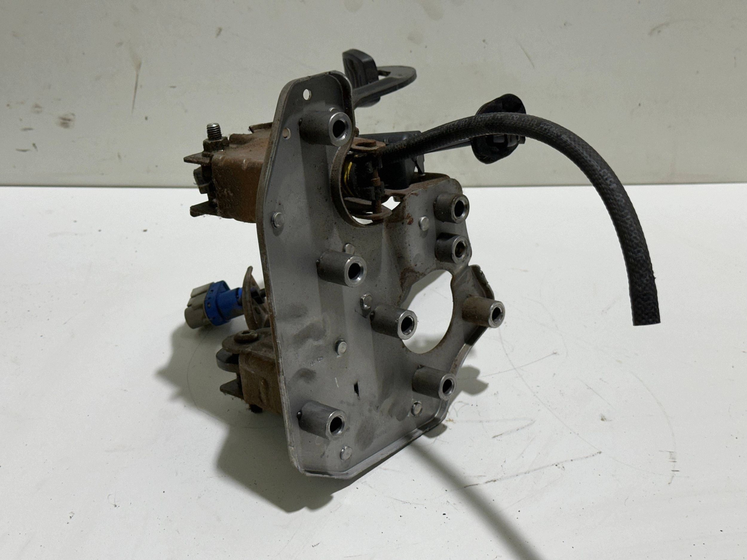Pedais Ford Transit BK212450BH Usados image 3